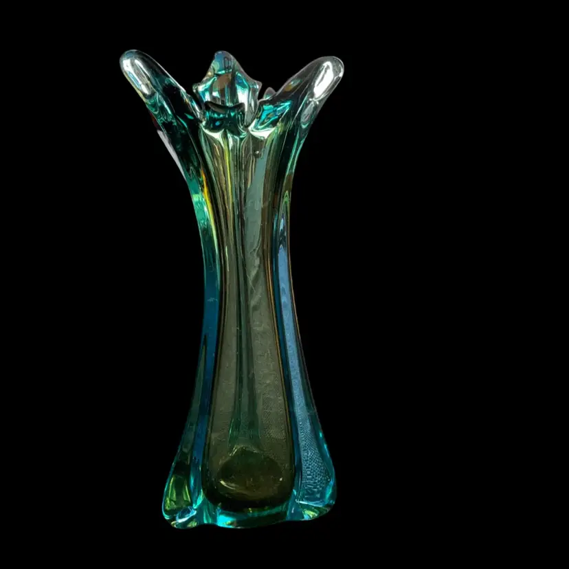 Vintage Murano Glass Vase w/Three Lobe Flame Top Design 12” x 4.5”