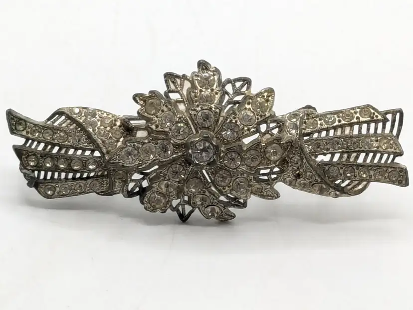 Vintage Rhinestone Pot Metal Floral Ribbon Art Deco Brooch READ