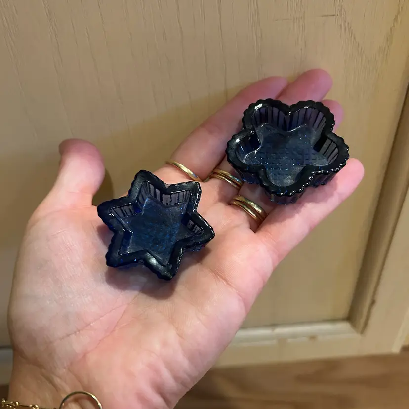 Blue Glass Star And Flower