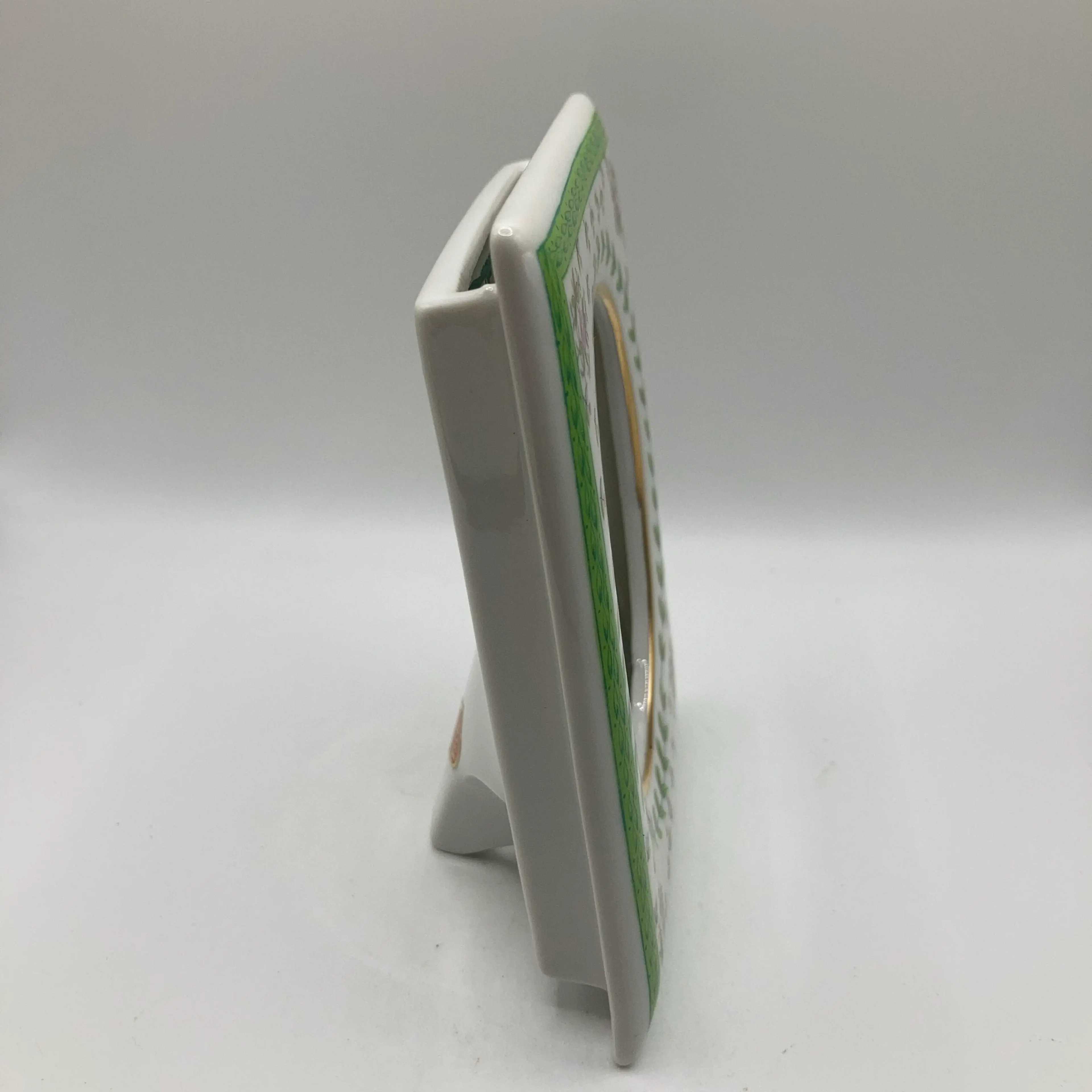 Image 4 of 10