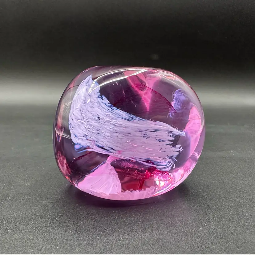 Pink Lavender Swirl Catchiness Scotland “Pebble” Paperweight #58095 3”W