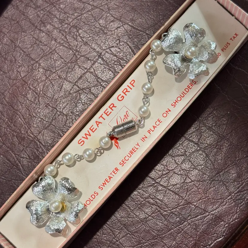 Coro Sweater Clip Silver Tone Flowers Faux Pearls, Box Is Discolored, No Lid