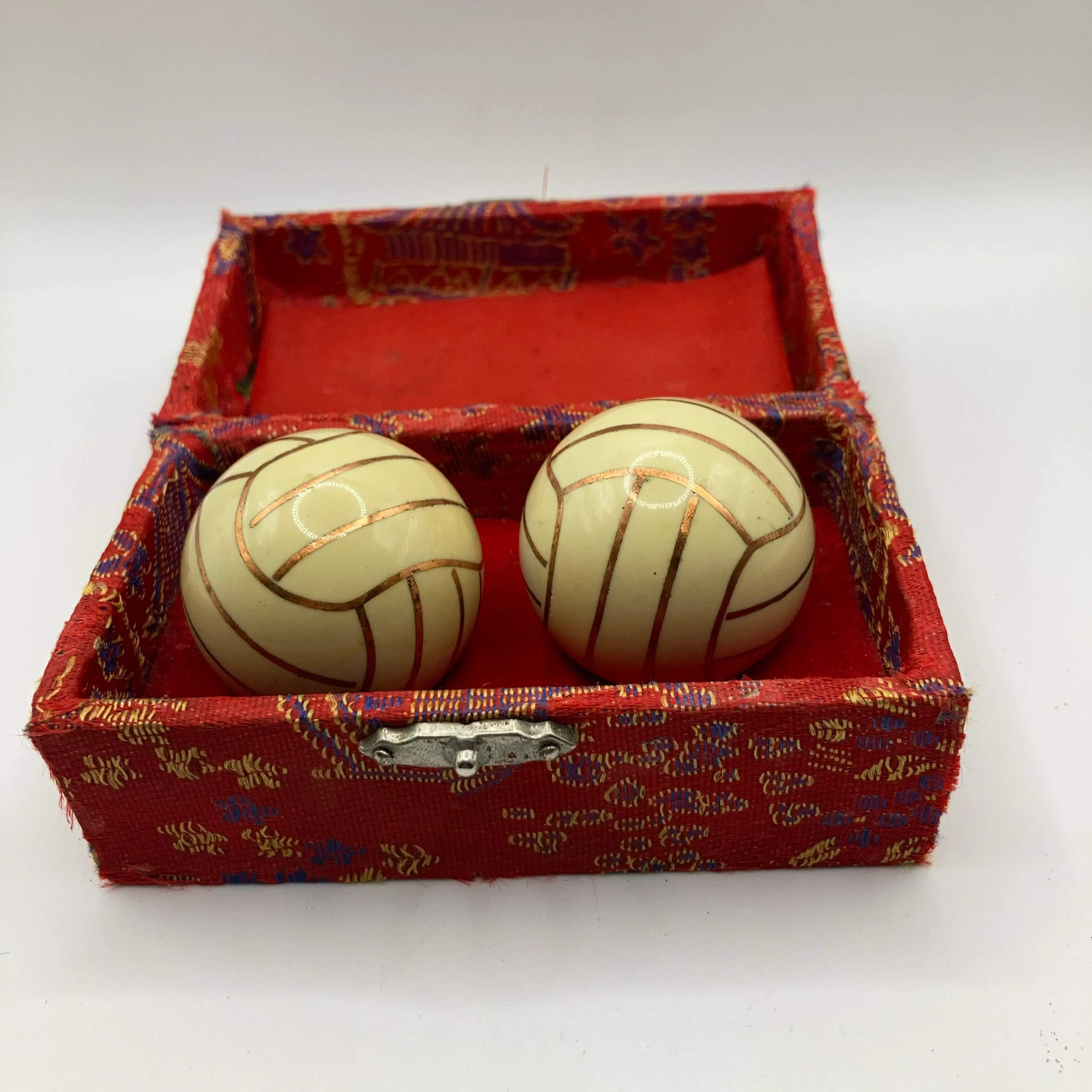 Image 2 of 10