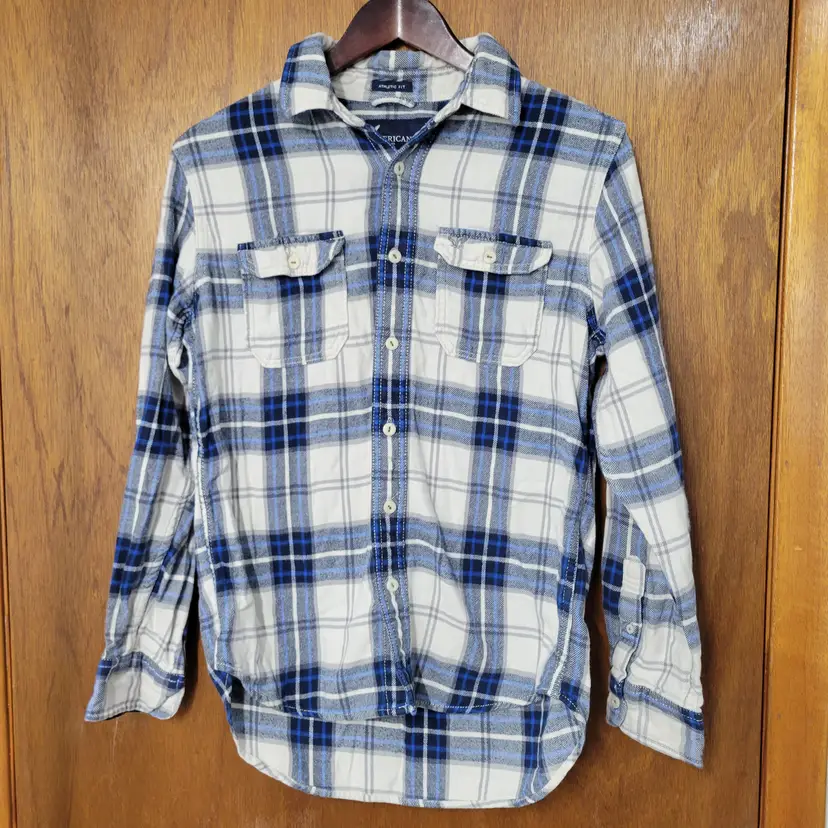 American Eagle Mens Flannel Shirt Medium Athletic Fit Blue White Plaid Button Up