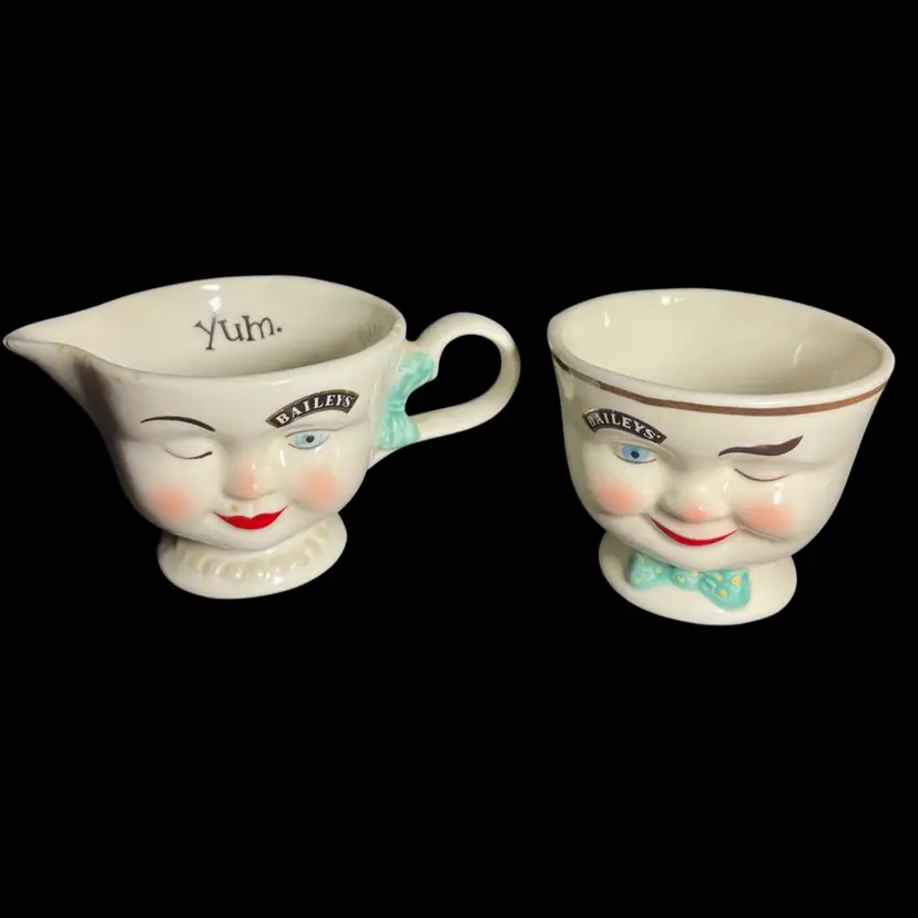 Baileys Coffee Creamer Sugar Winking Eye Face Whimsical 1996