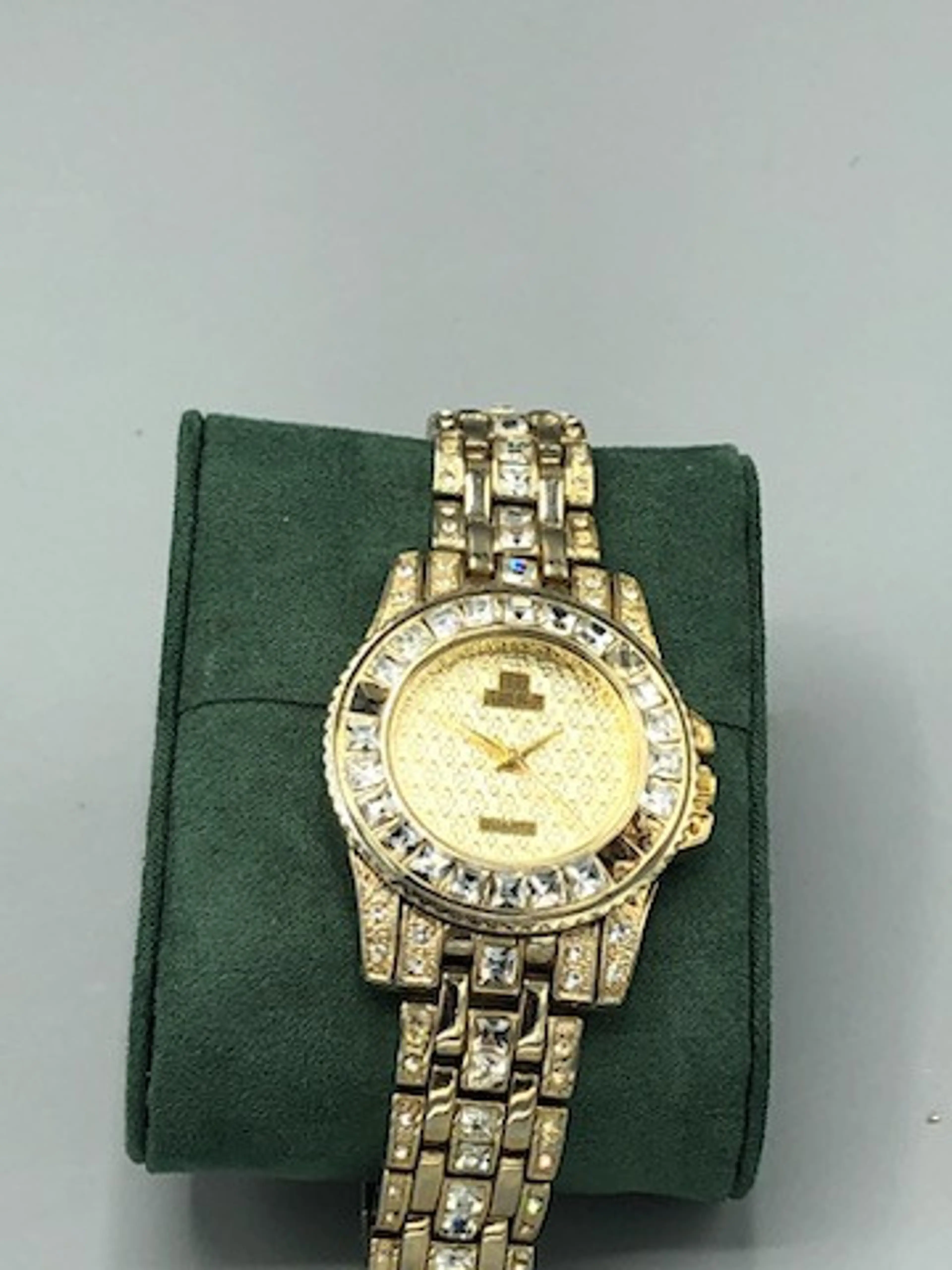 Image 1 of 2