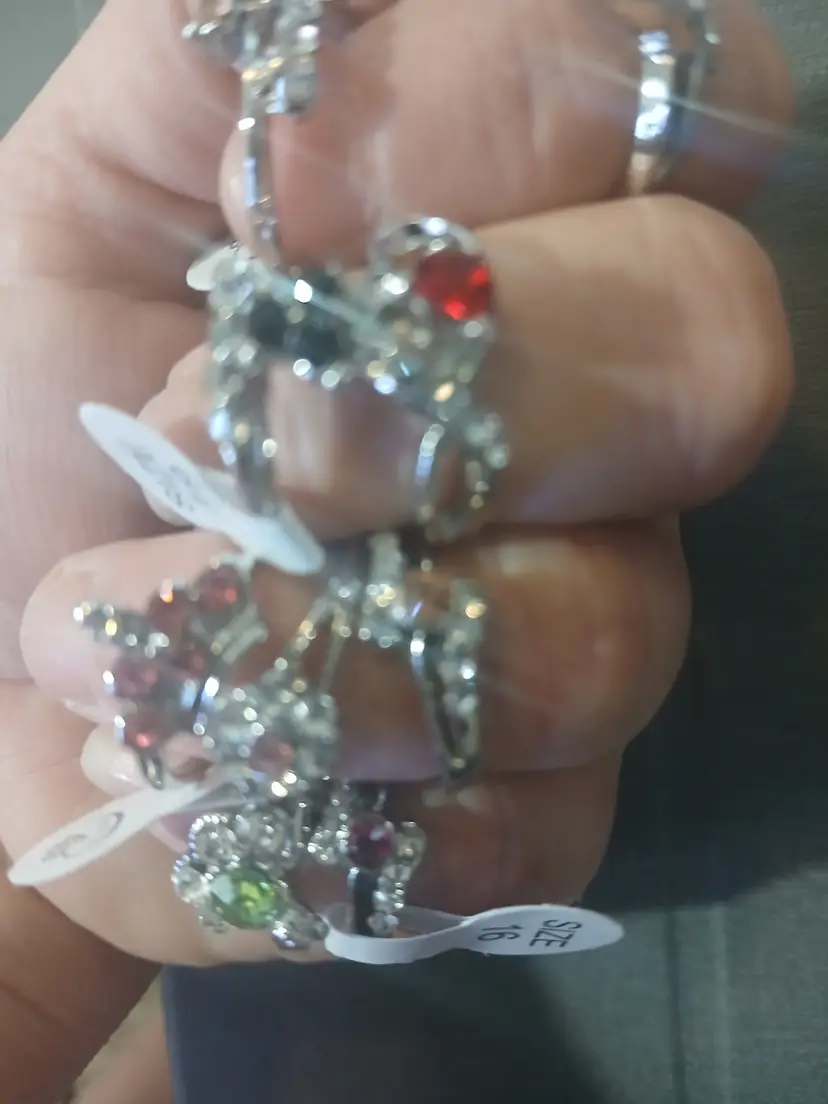 Cocktail rings listen for size and description