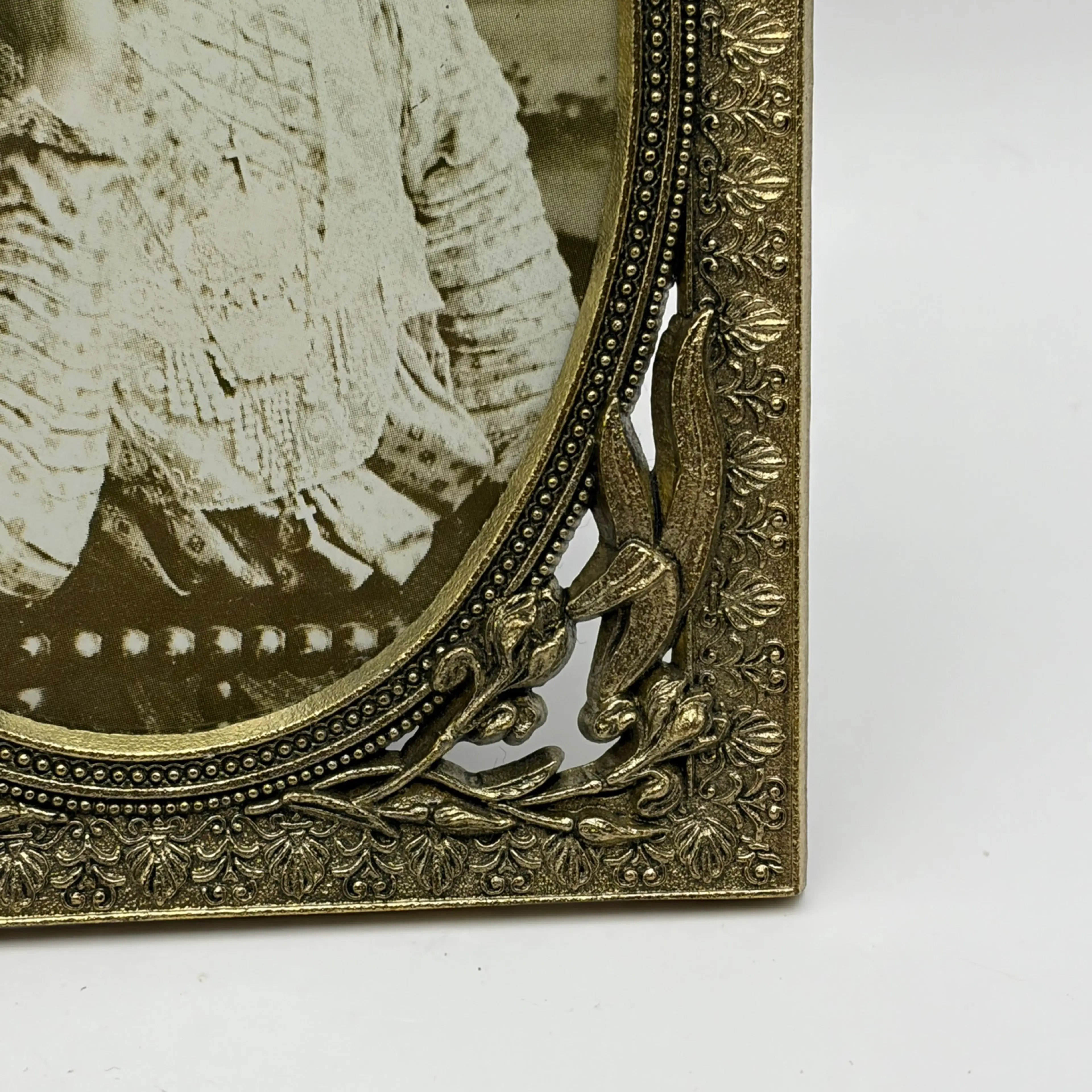 Image 4 of 12