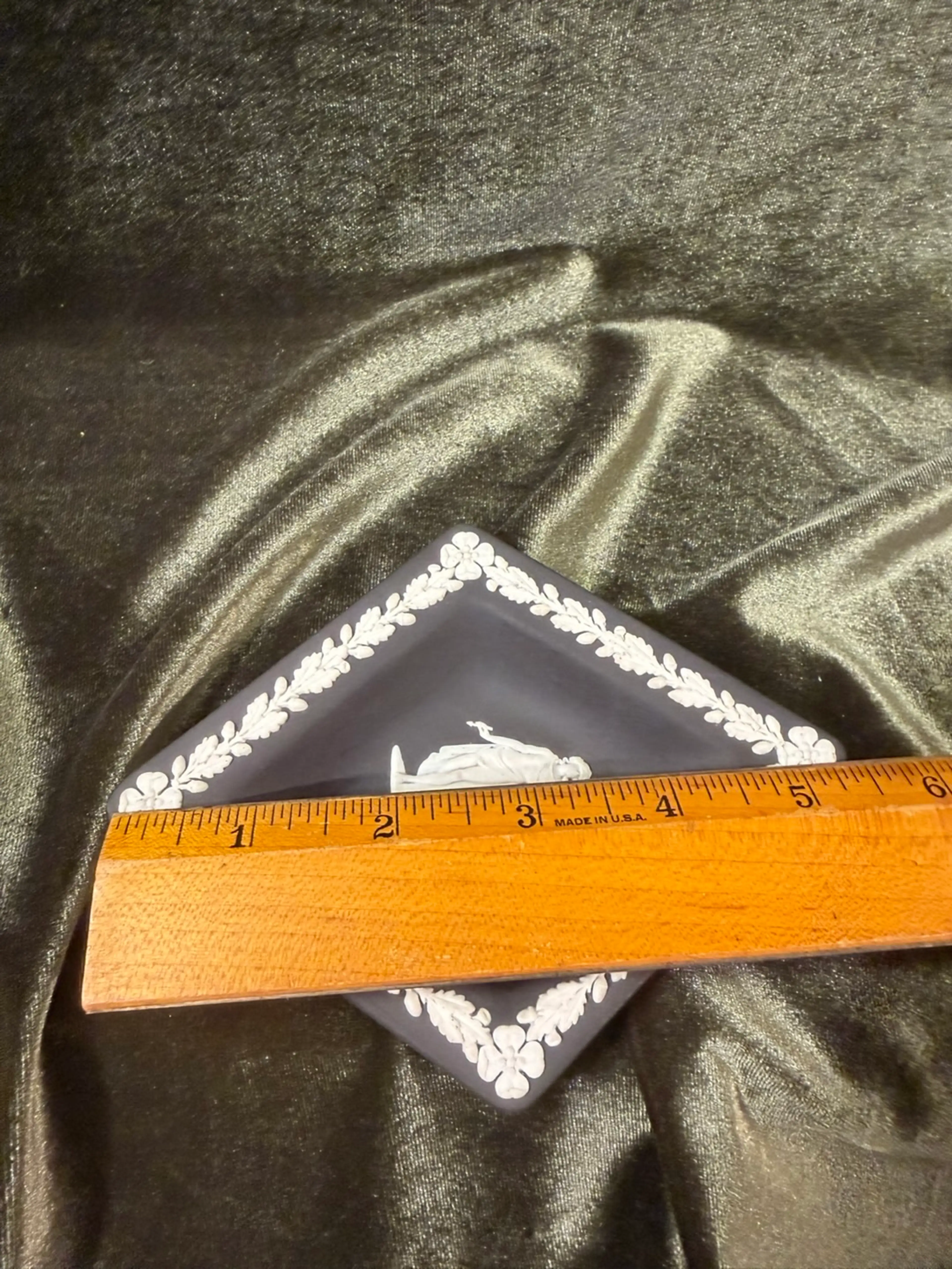 Image 2 of 6
