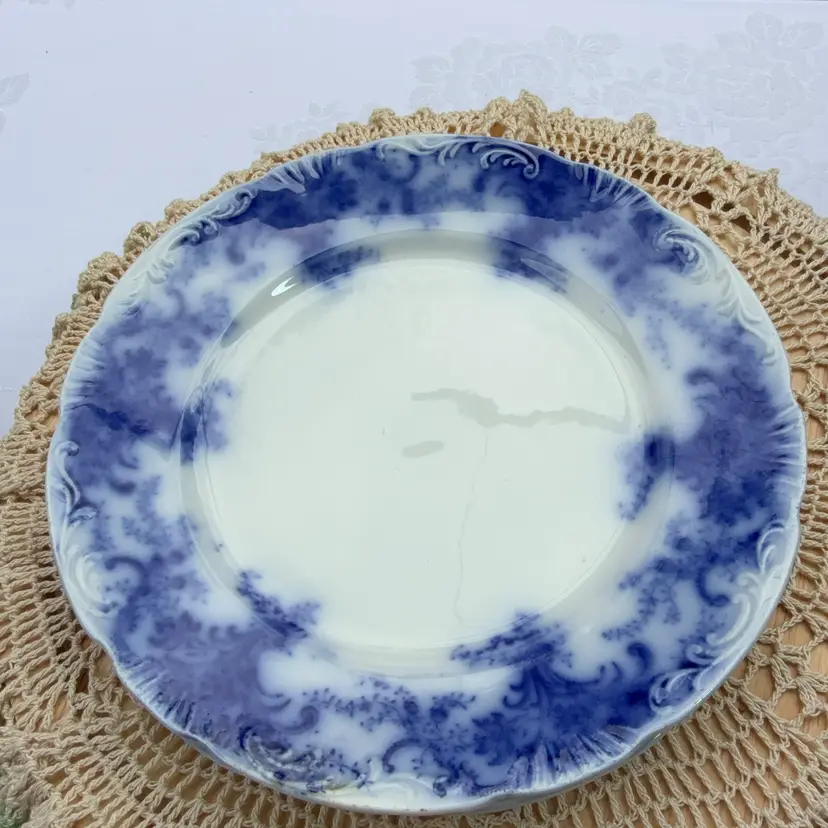 🐞 Antique 1890s Furnivals "Raleigh" Flow Blue 8" Plate, Staffordshire England Scalloped Rim.