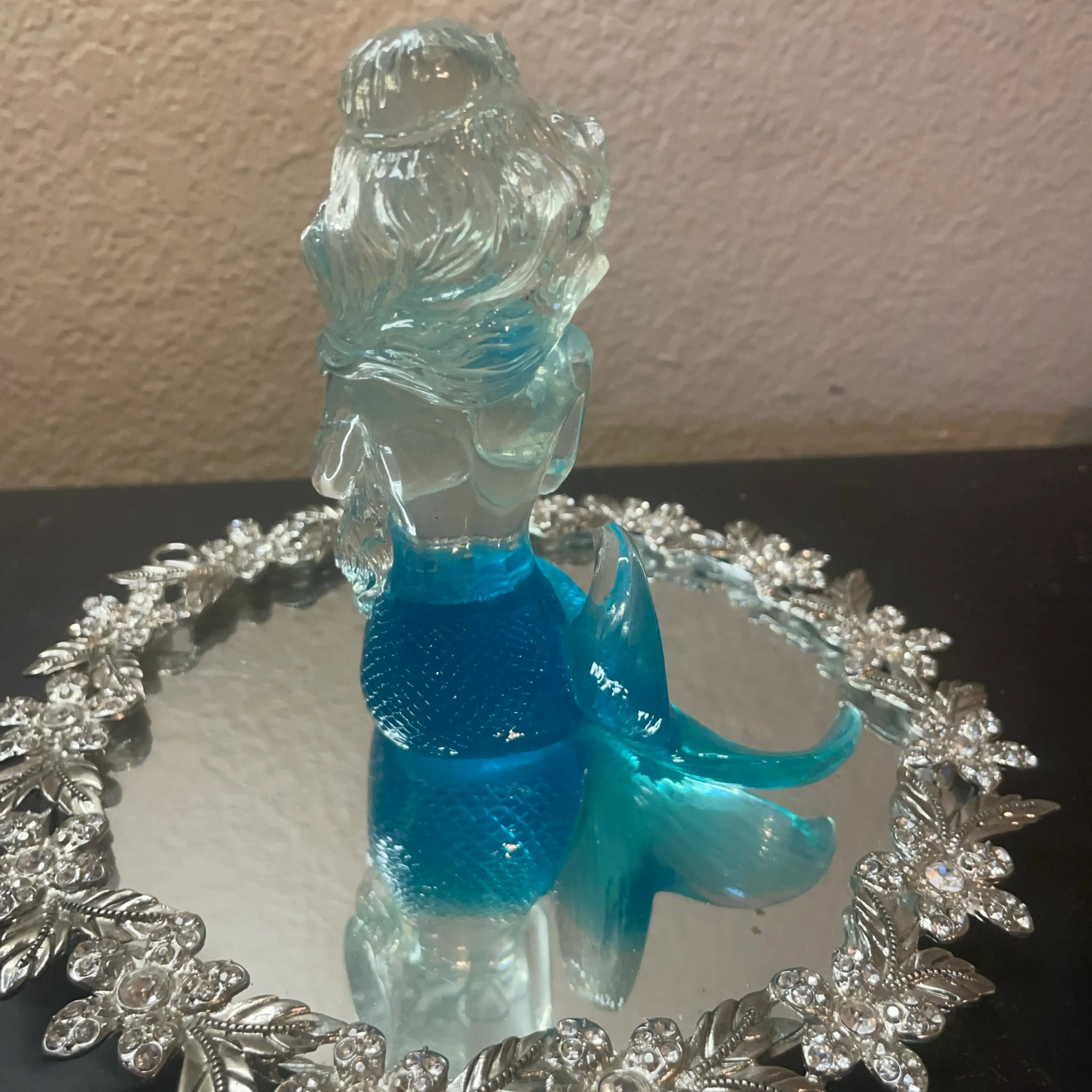Image 4 of 6