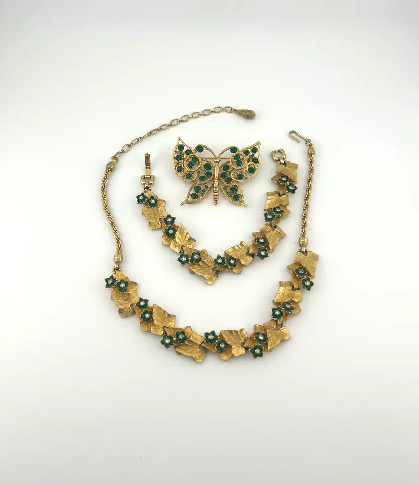 Vintage Gold Tone Pennino Green Stone Leaf Necklace and Bracelet With Butterfly Brooch
