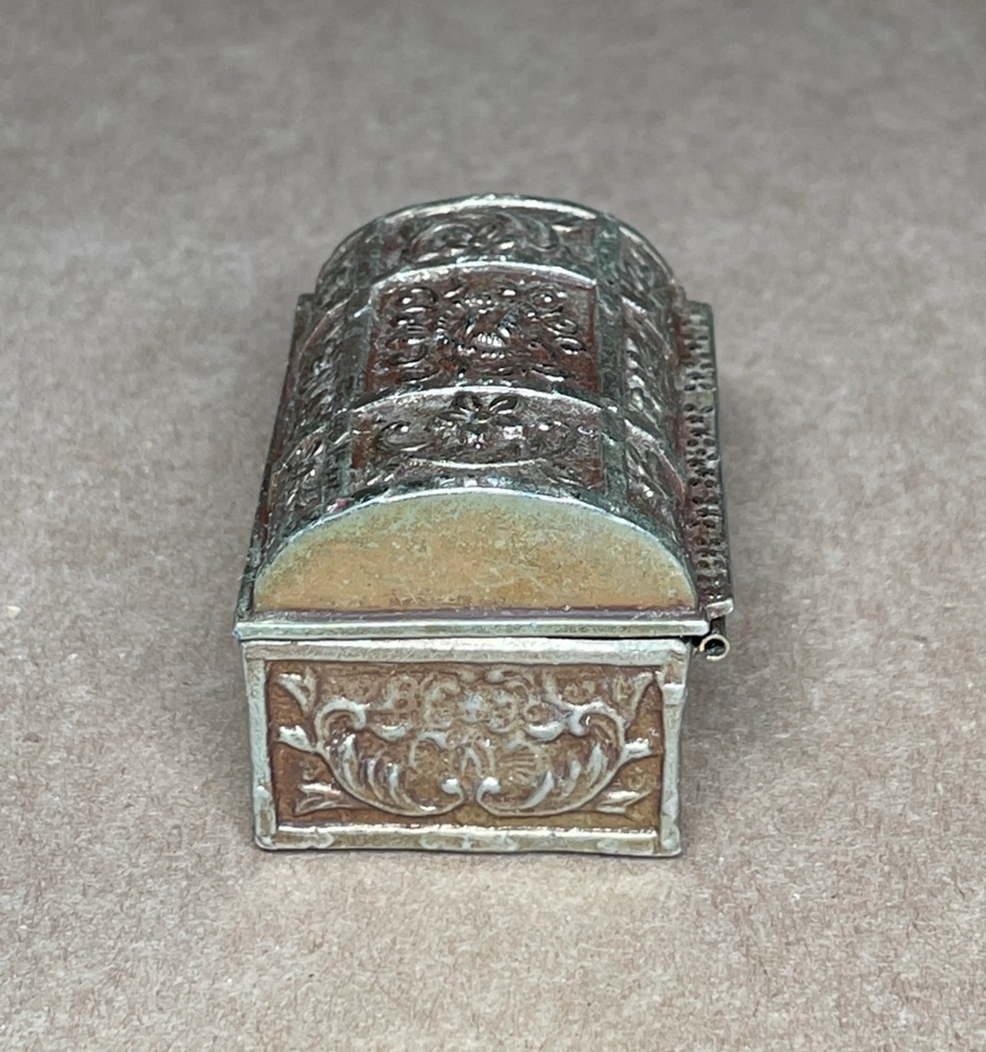 Image 2 of 9