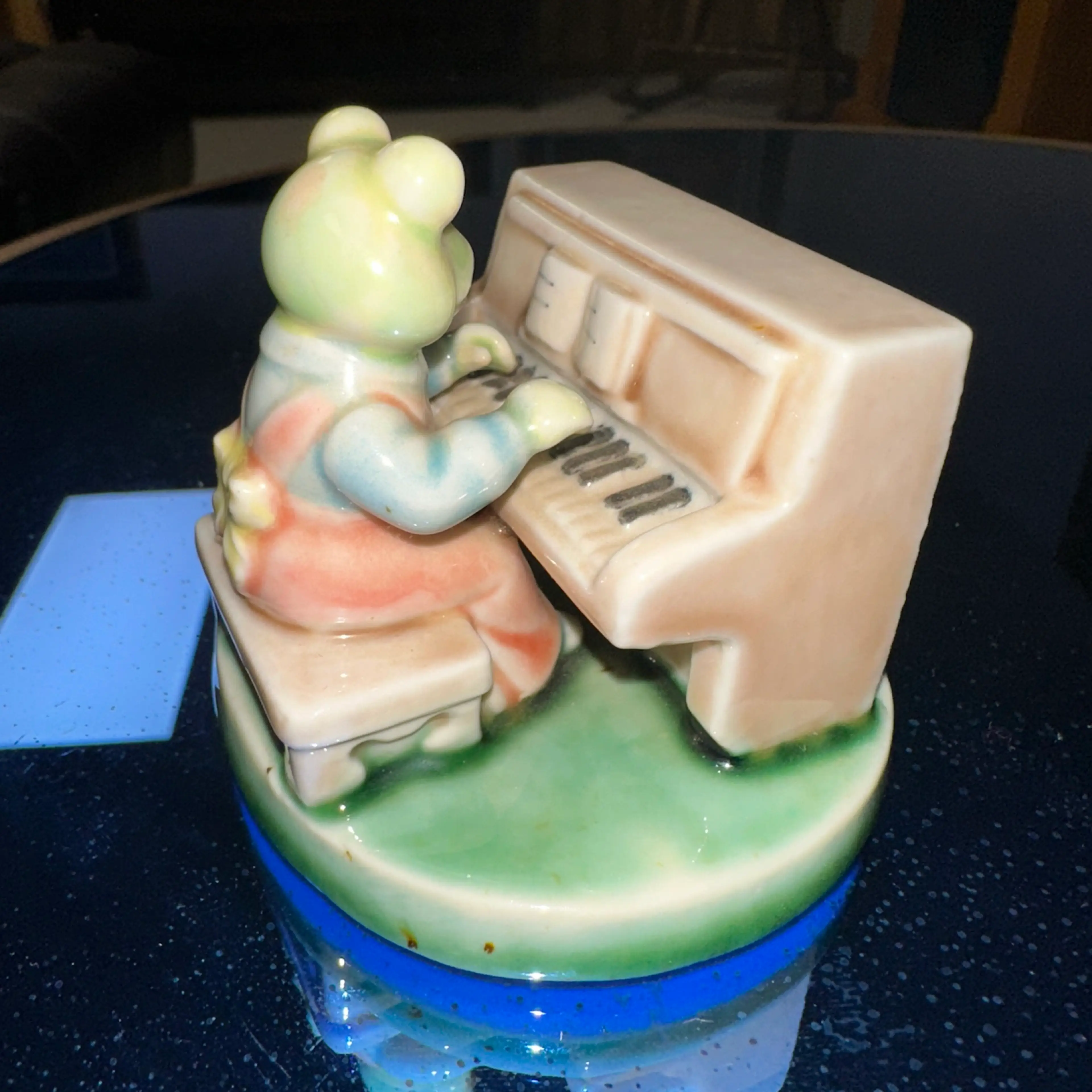 Image 4 of 6