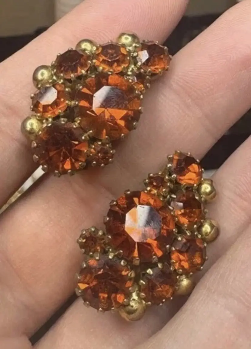 Vintage WEISS Burnt OrangeRhinestone Clip On Earrings AmberGlass Cluster