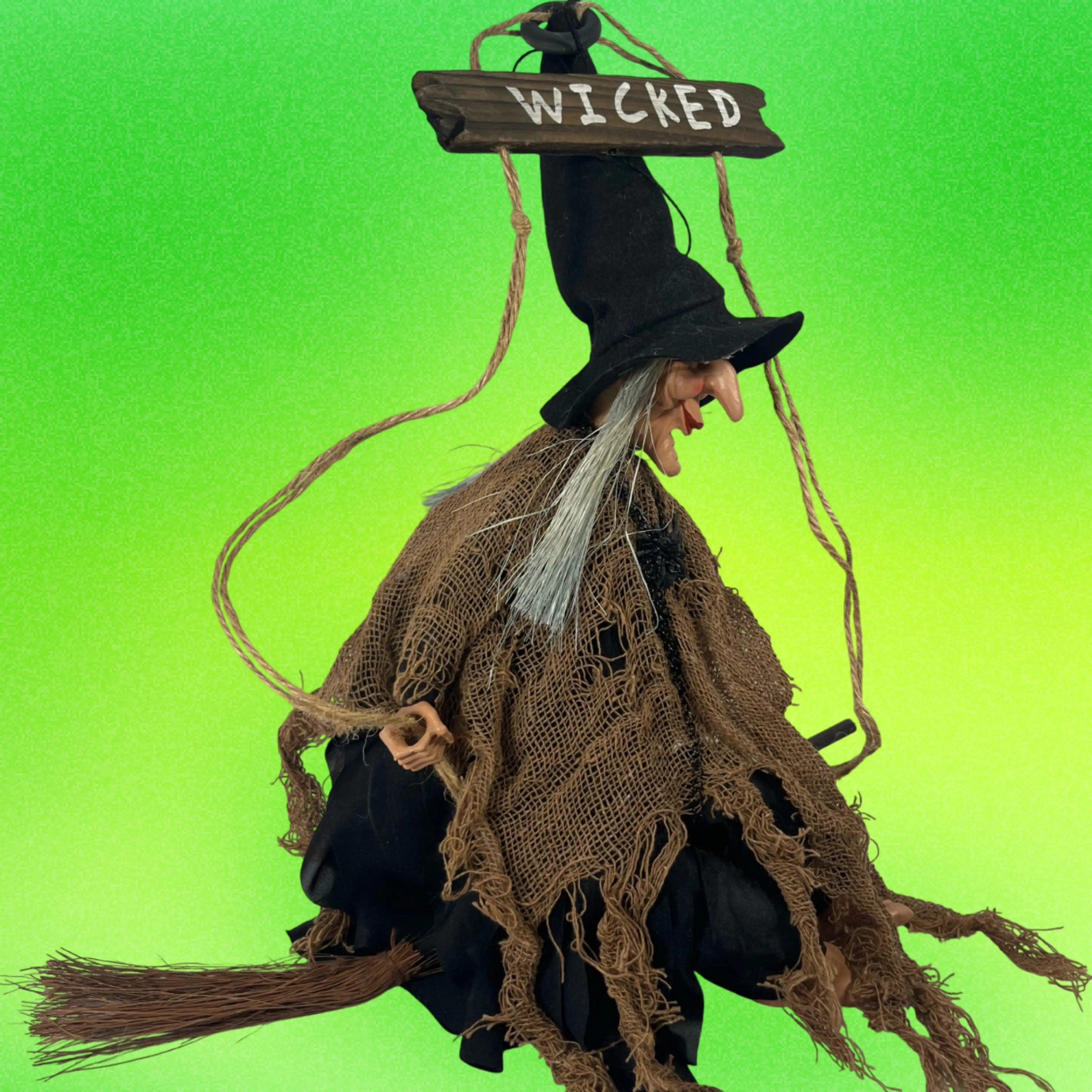 Image 4 of 8