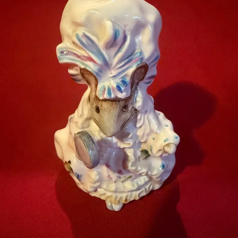 10. VTG 1981 Beatrix Potter Porcelain “Lady Mouse”