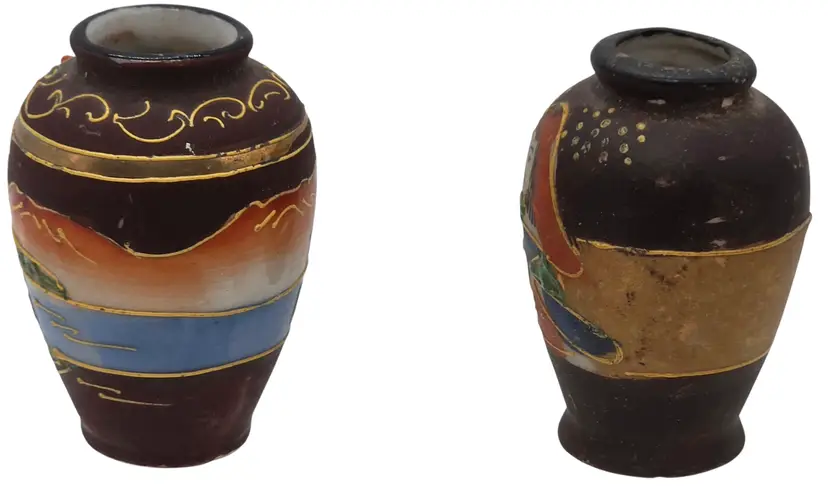 2 SMALL SATSUMA MORIAGE JAPANESE MINIATURE VASES