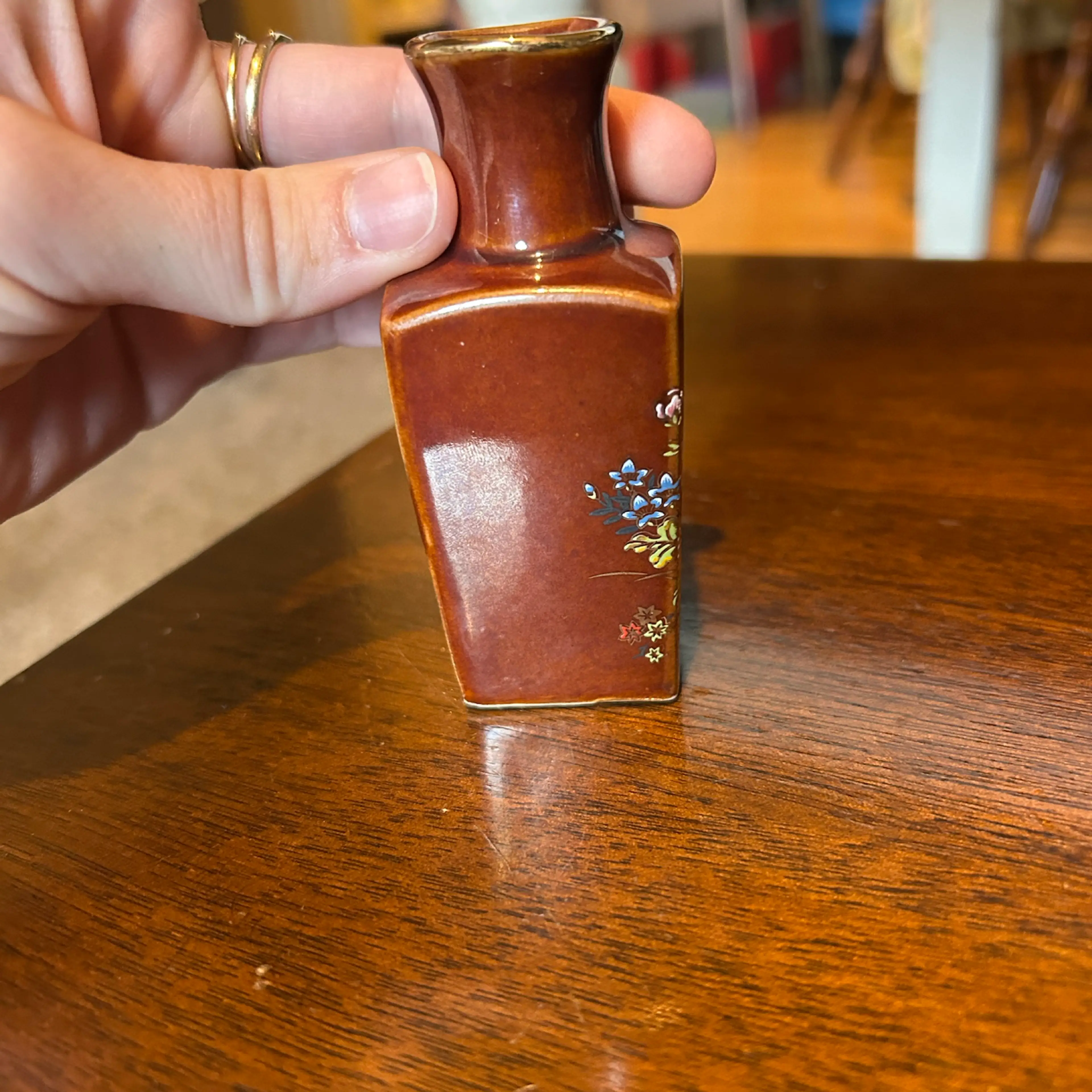 Image 4 of 6