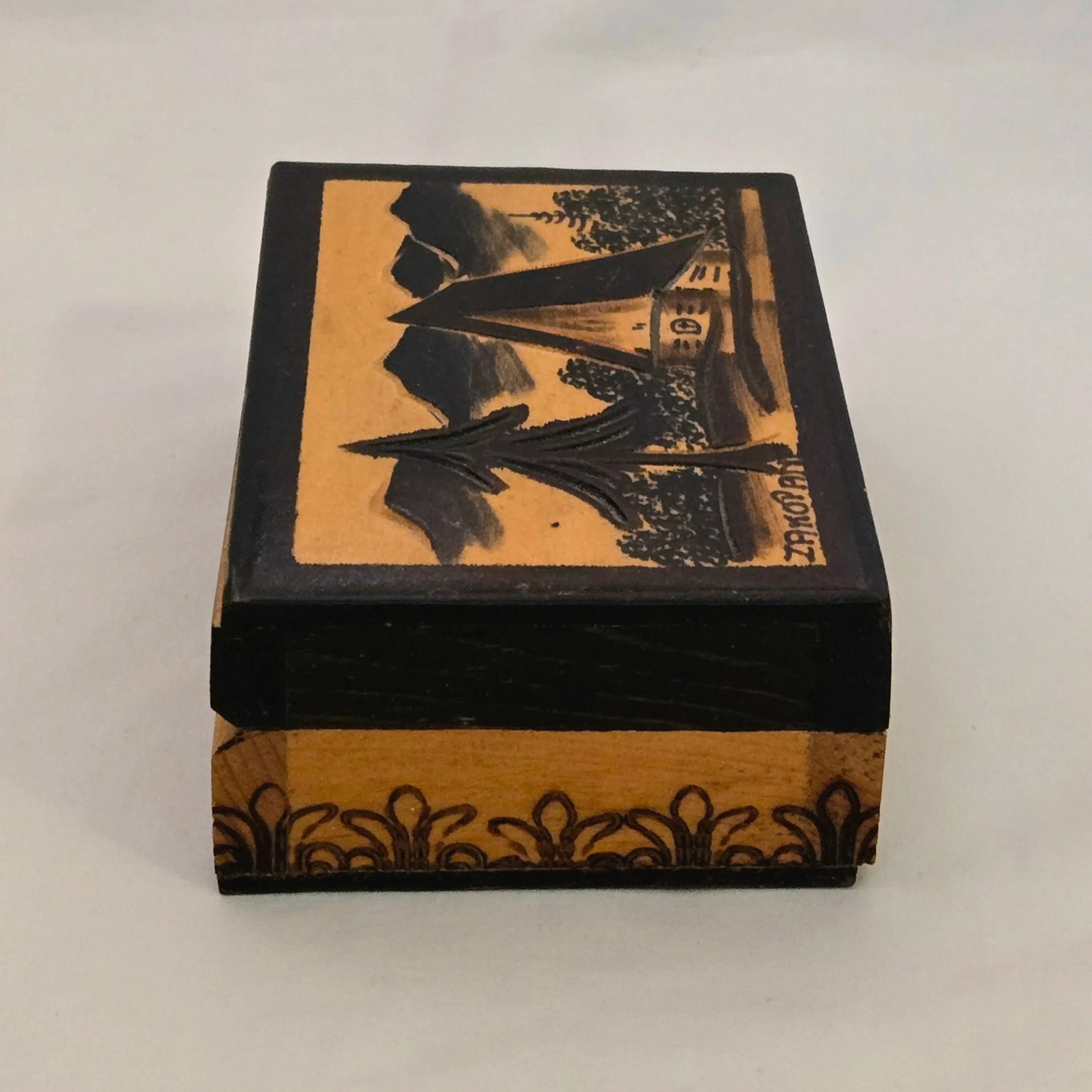 Image 3 of 18