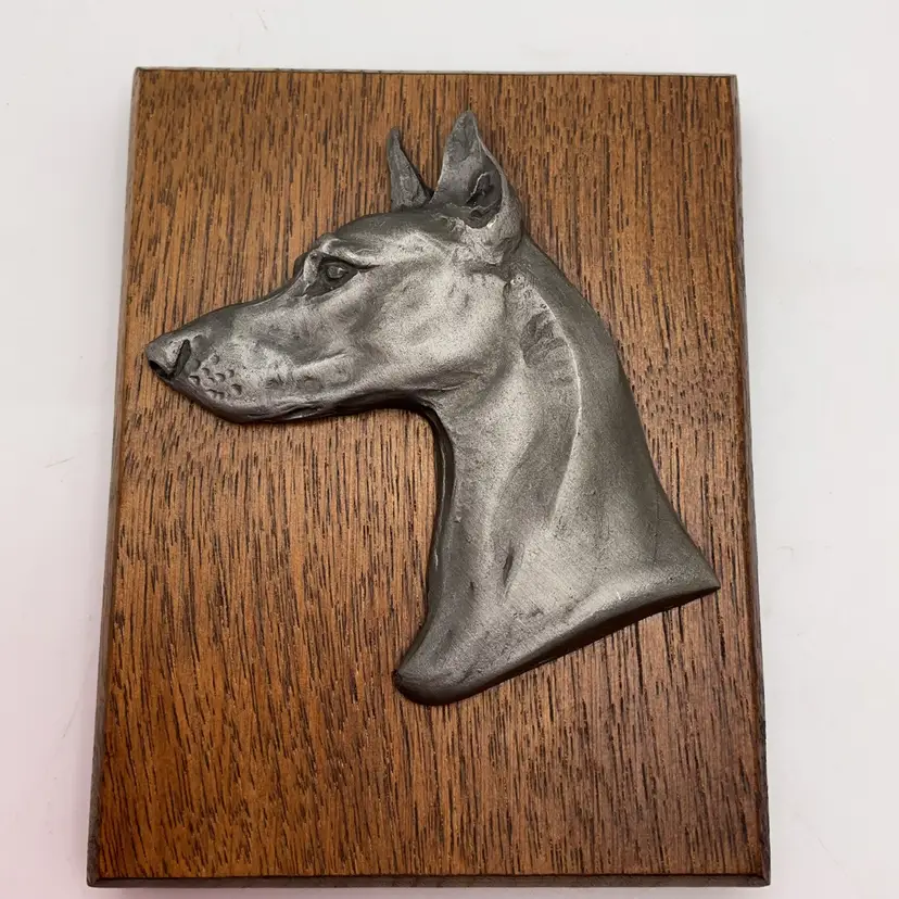 VTG Hudson Pewter Doberman Pinscher Wall Plaque by Louise Shattuck 4.5" x 3.5"