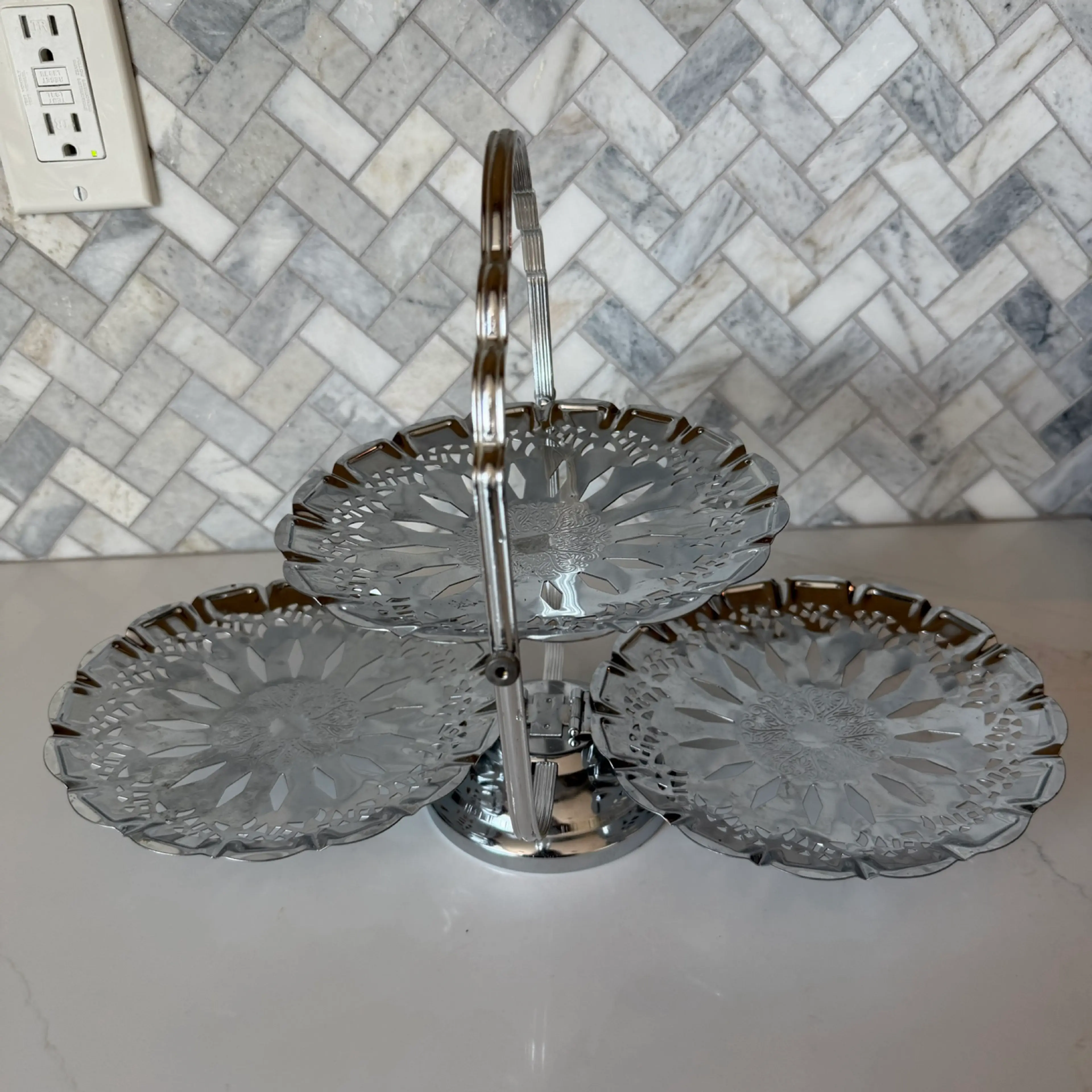 Image 1 of 5