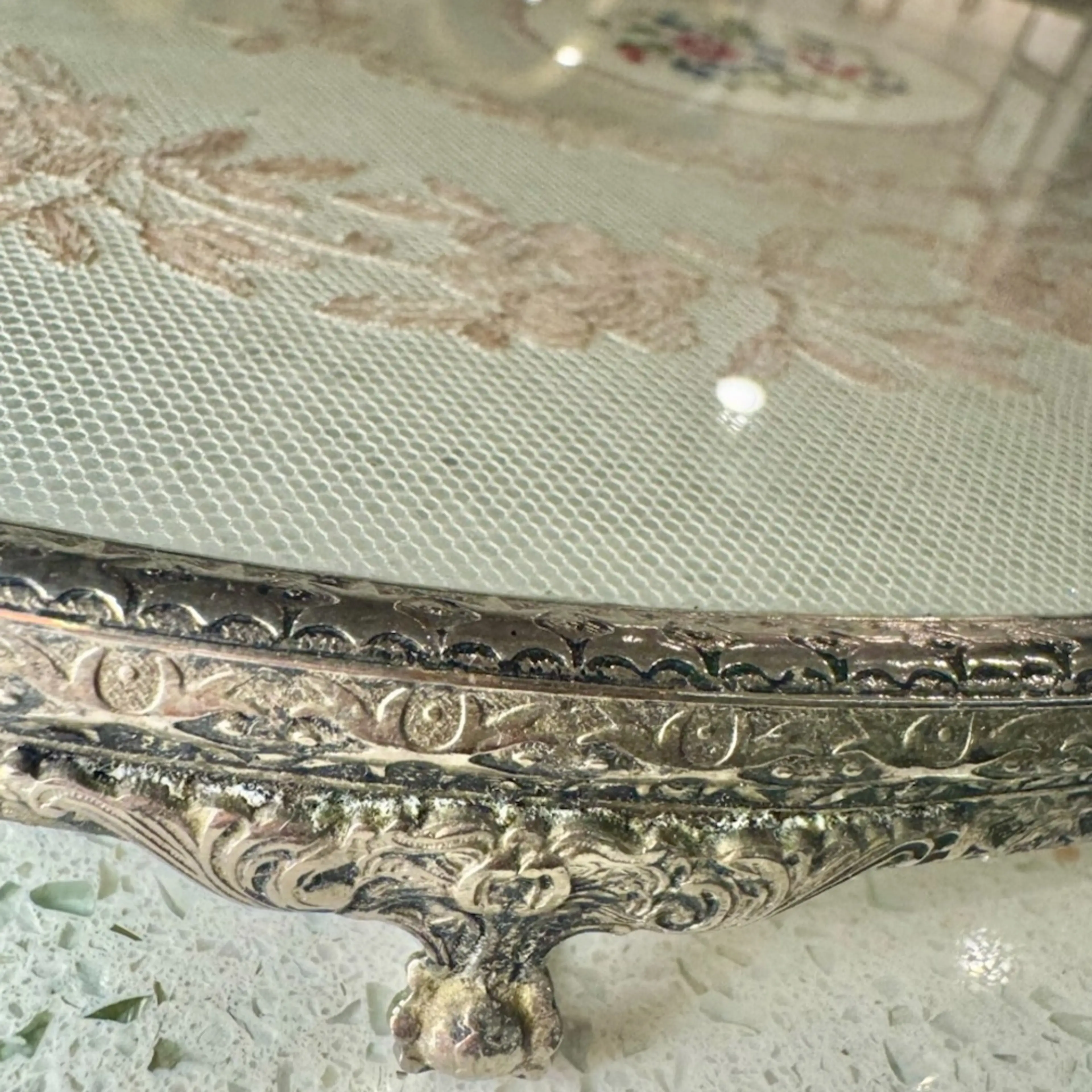 Image 4 of 4