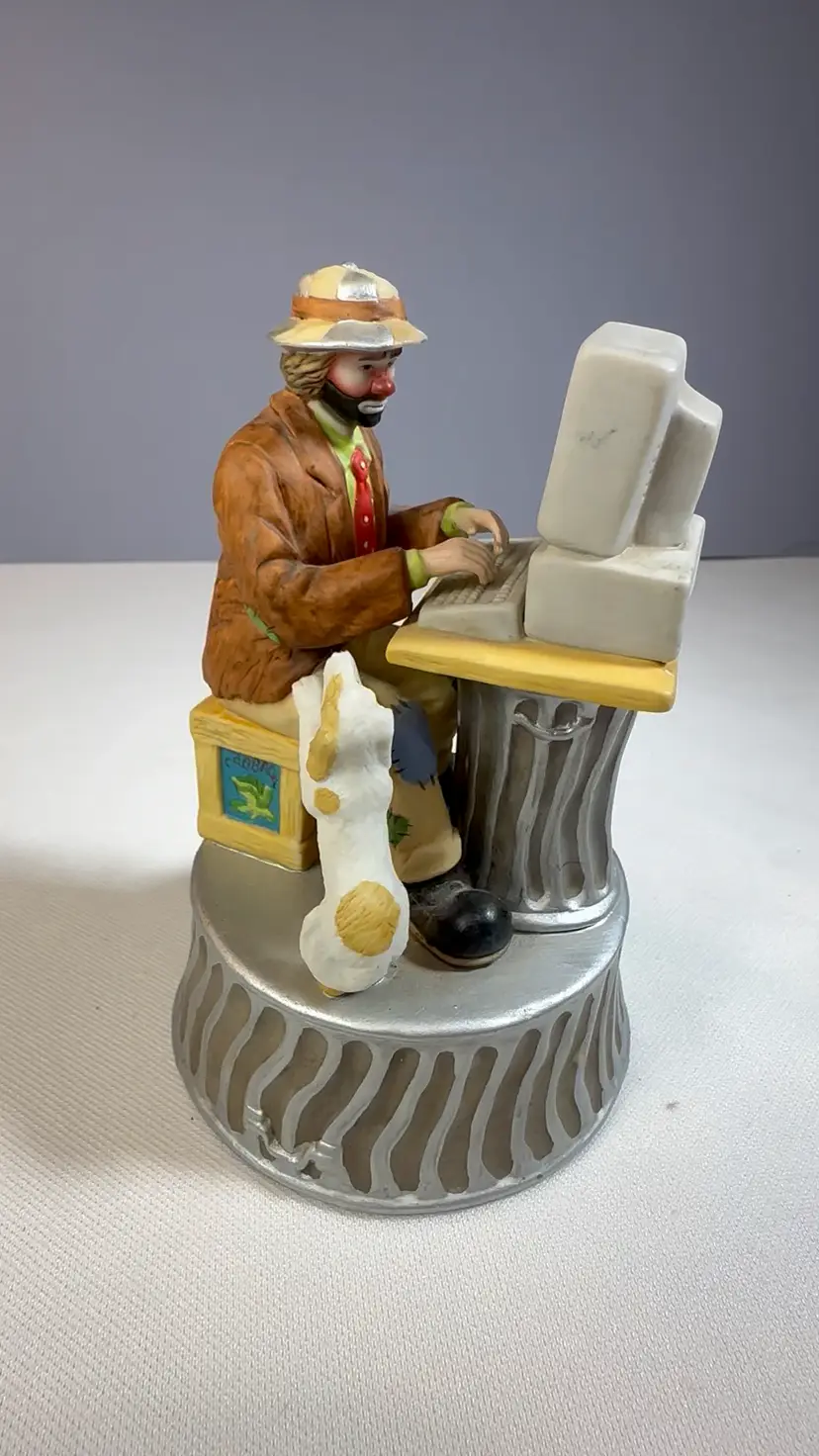Vintage Flambro Emmett Kelly Jr. "Computer Whiz" Musical Box Clown Figurine