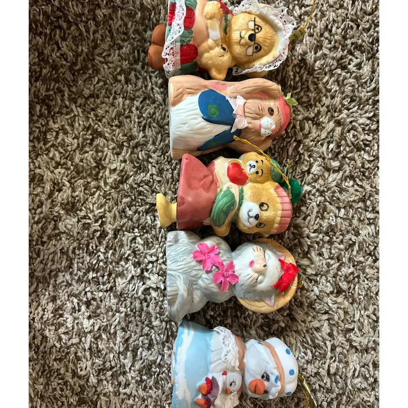 Lot Of 5 Ornaments