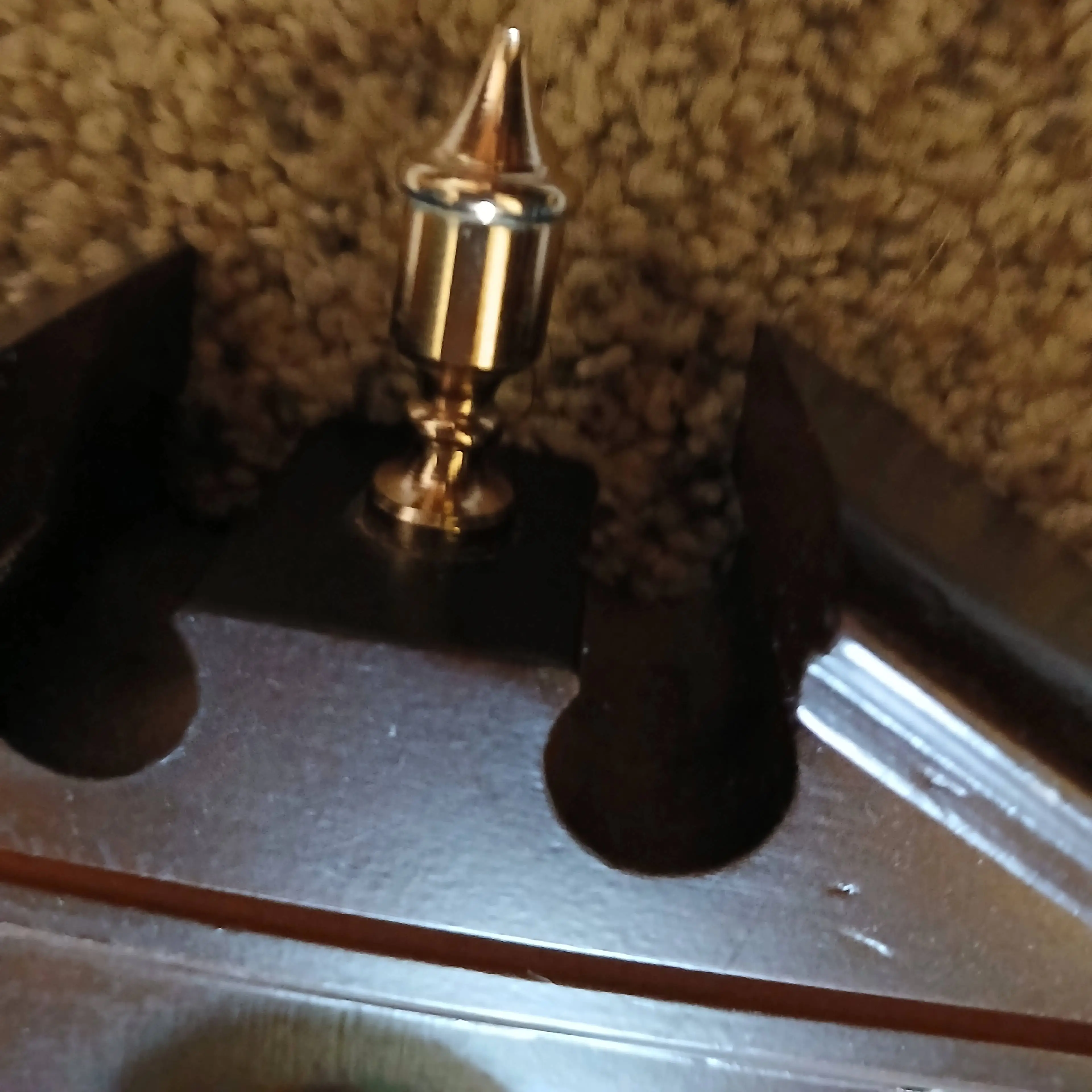 Image 4 of 8