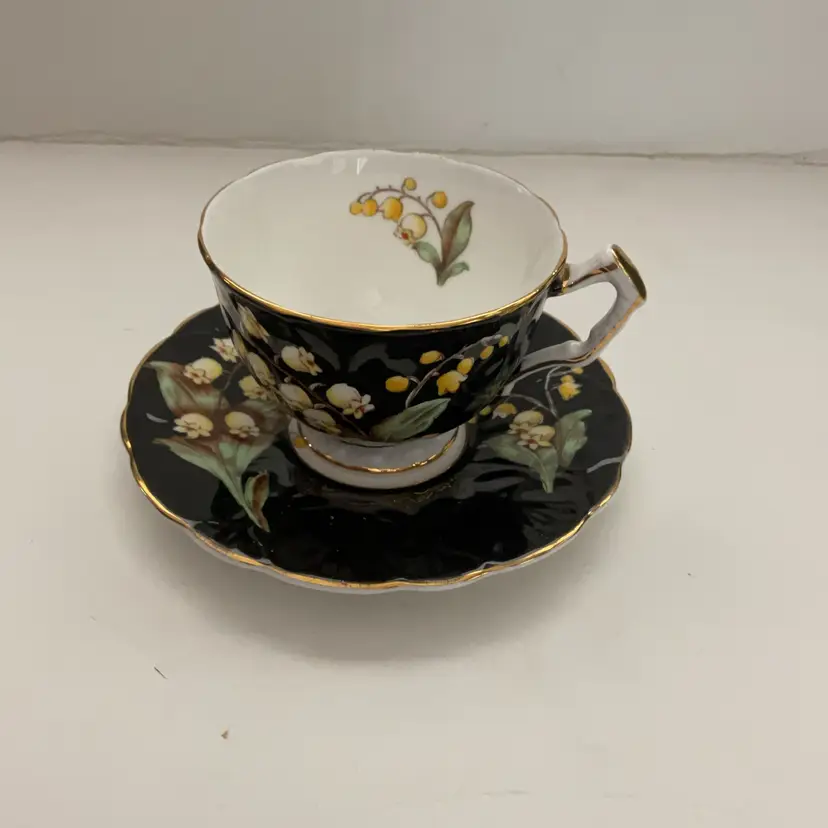Ansley Black Lily of Valley Teacup