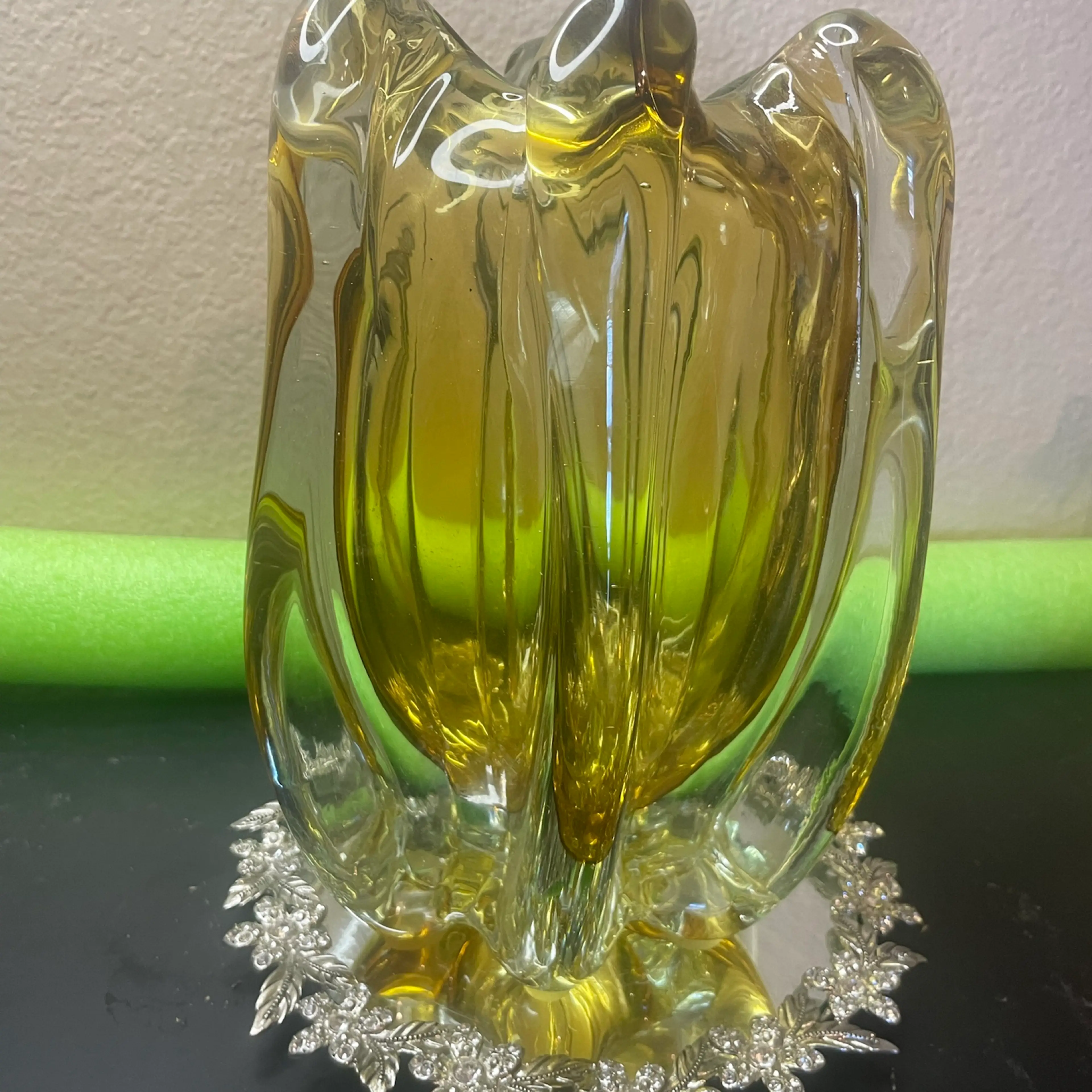 Image 2 of 6