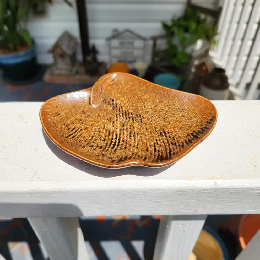 Kotobuki Vintage Trinket Dish Ginkgo Leaf 5"