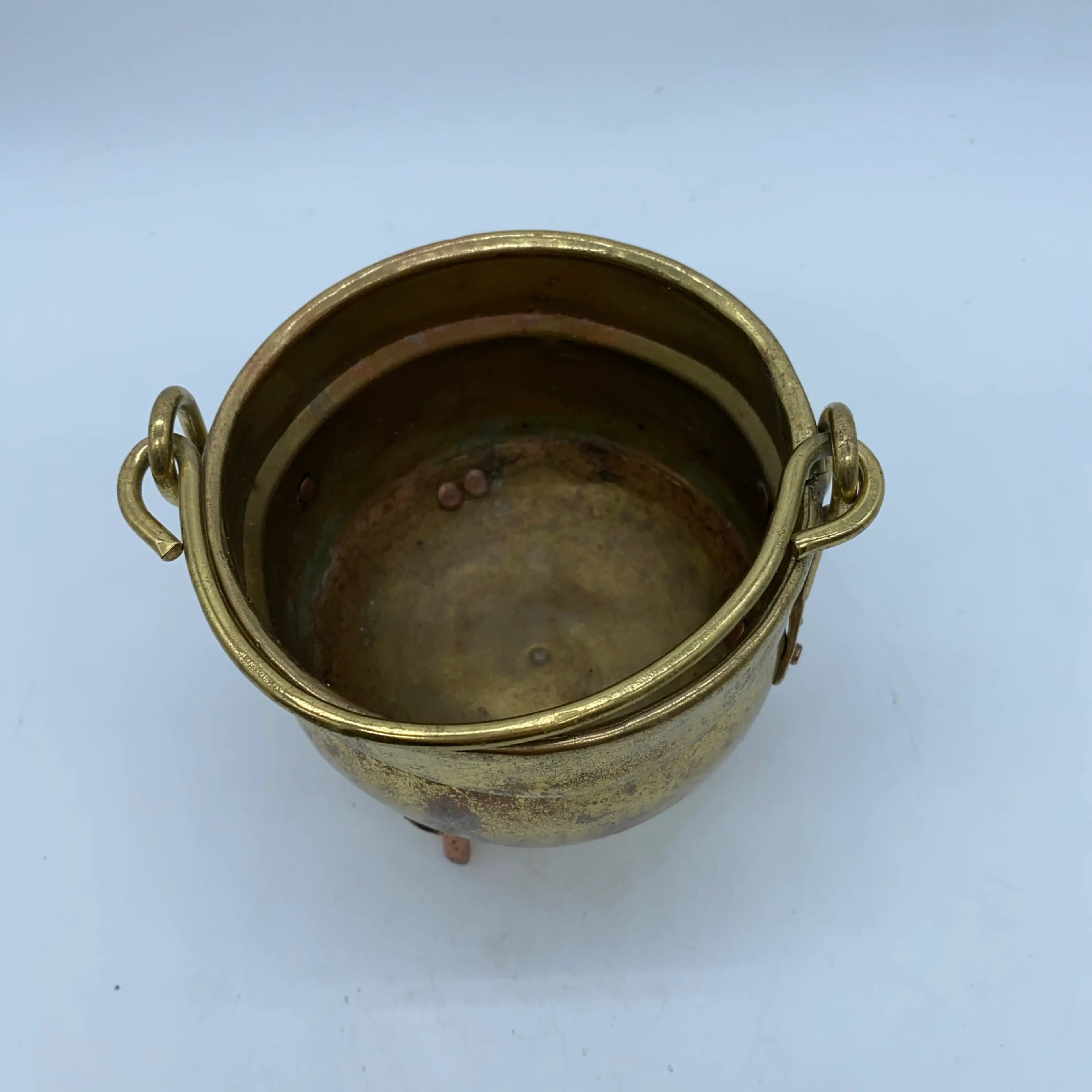 Image 2 of 6