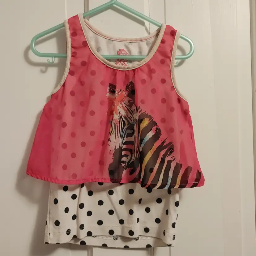 Kids- Brand: 365 Kids- Garanimals. Size 5. Zebra tee. Material- 60% cotton, 40% polyester. Used condition.