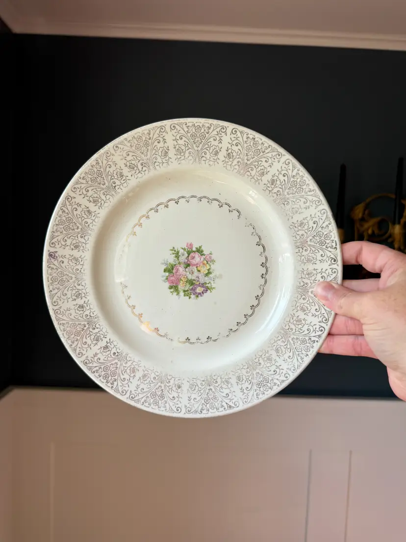 Homer Laughlin Gold Lace Service Plate 10"