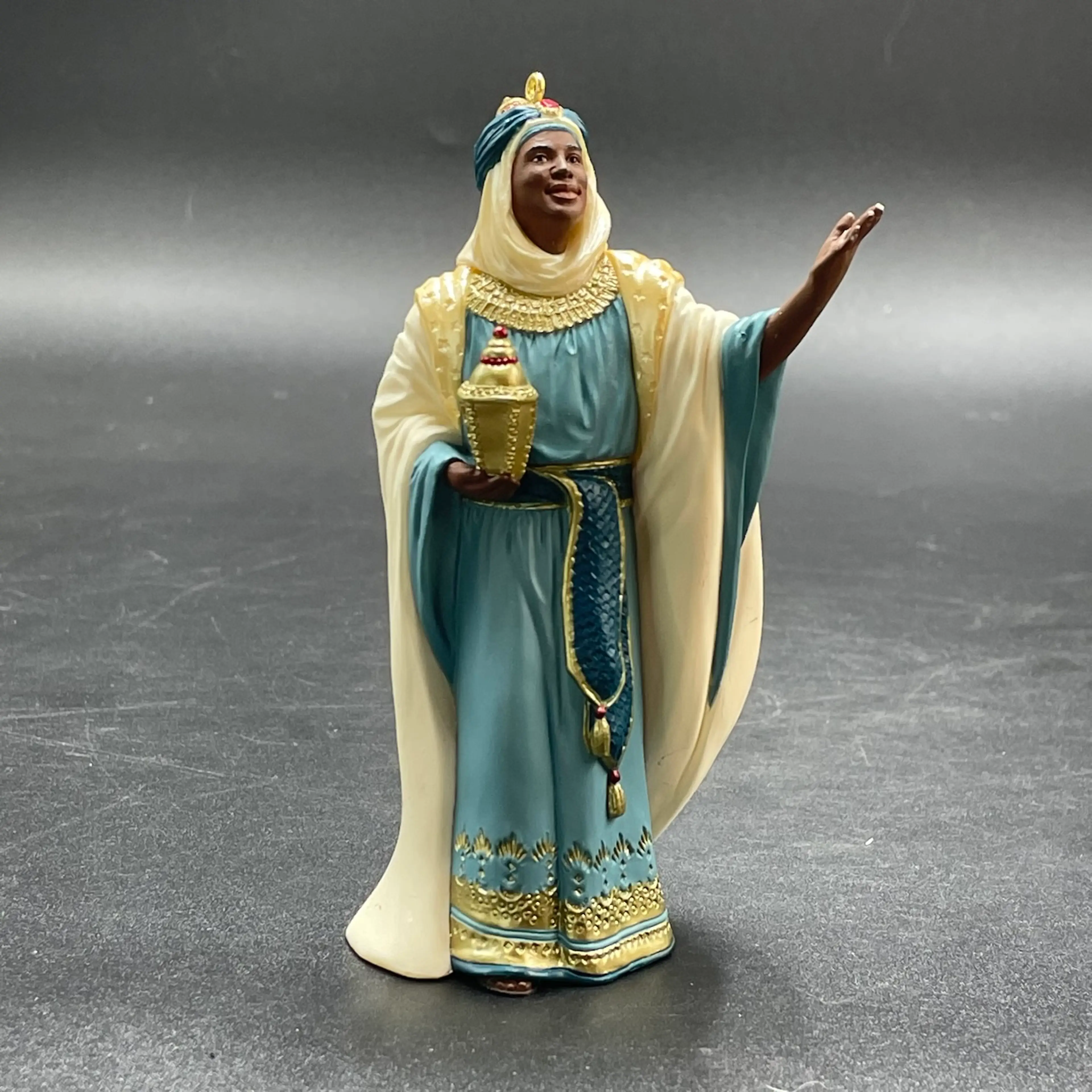 Image 2 of 12