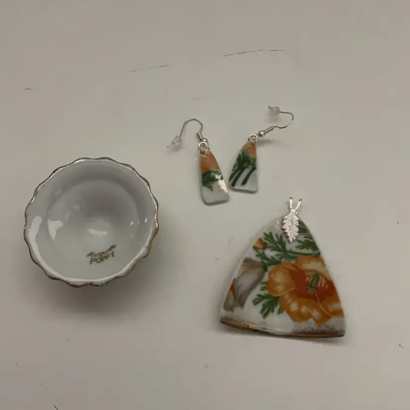 Poppy Pendant & Earring Set with Trinket Dish Made By Me