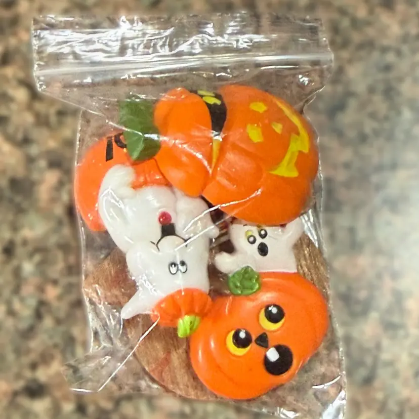 #2 Pumpkin Lot/4 Assorted Halloween Pins
