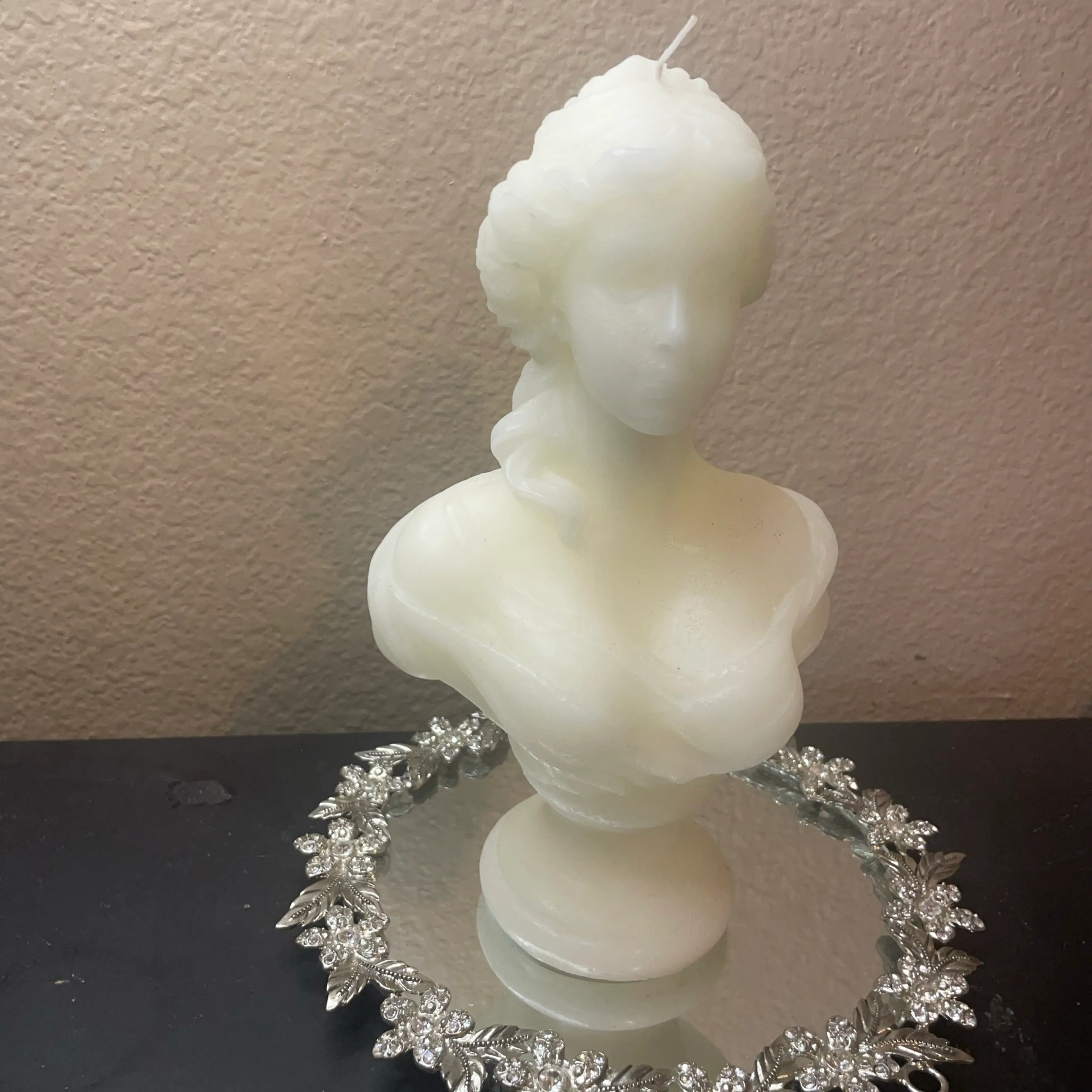 Image 4 of 4