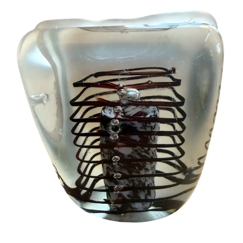 Glass works by Lise Gonthier - Cube Paperweight