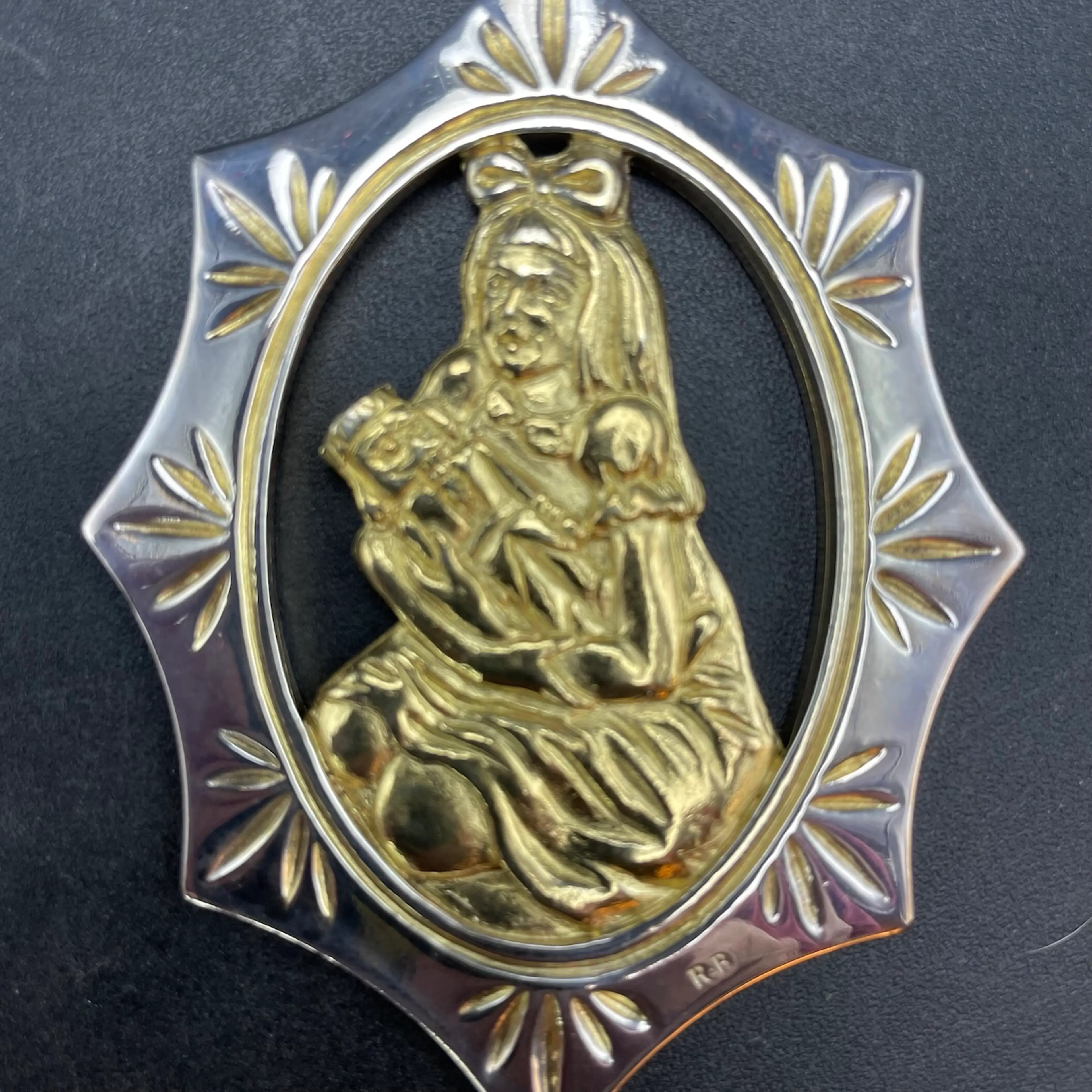 Image 3 of 8