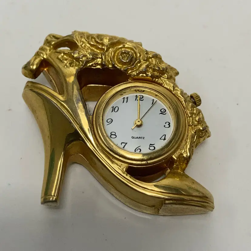 Vintage Gold Tone High Heeled Shoe Miniature Quartz Clock! New Battery! 1 3/4” Tall x 1 3/4”!