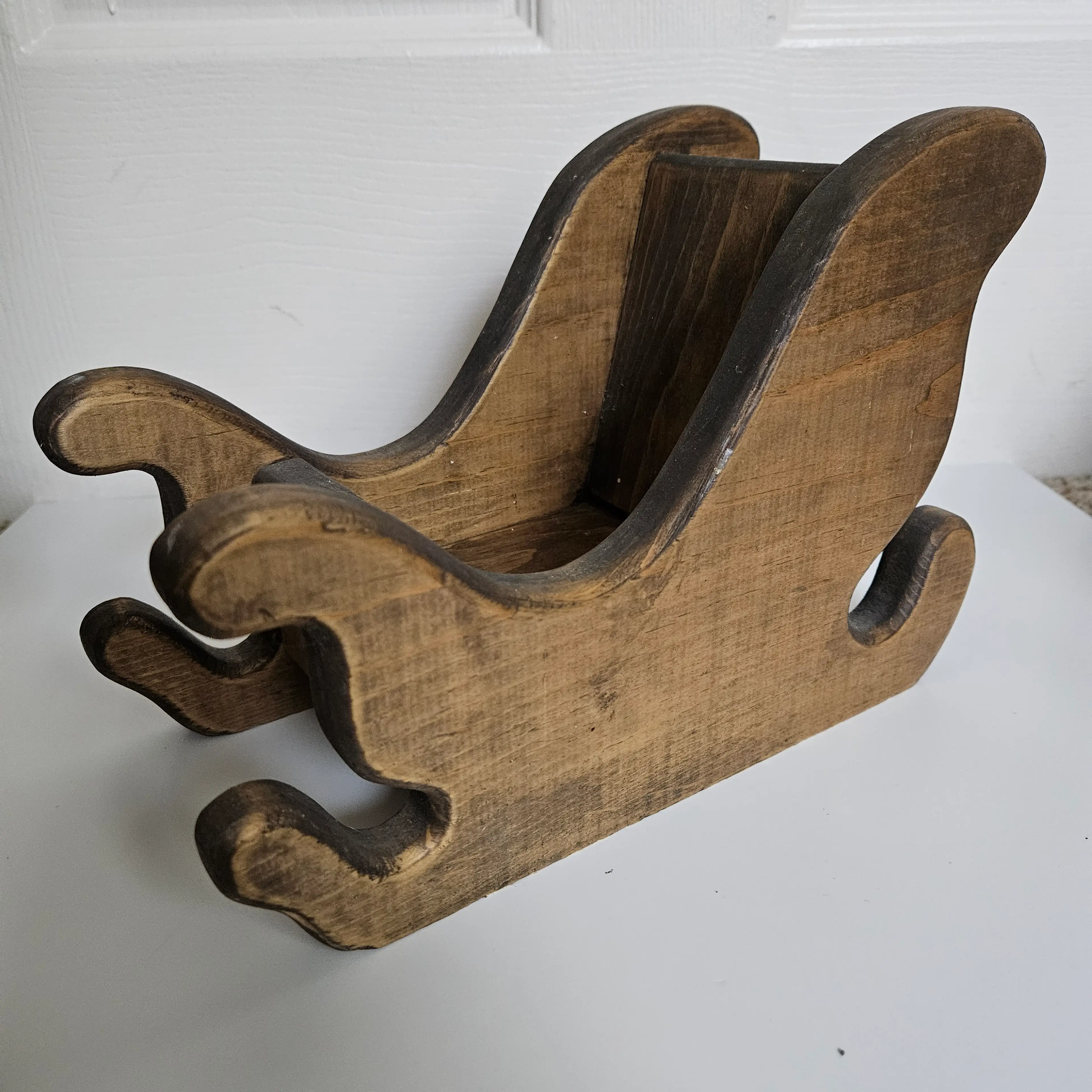 Image 2 of 7