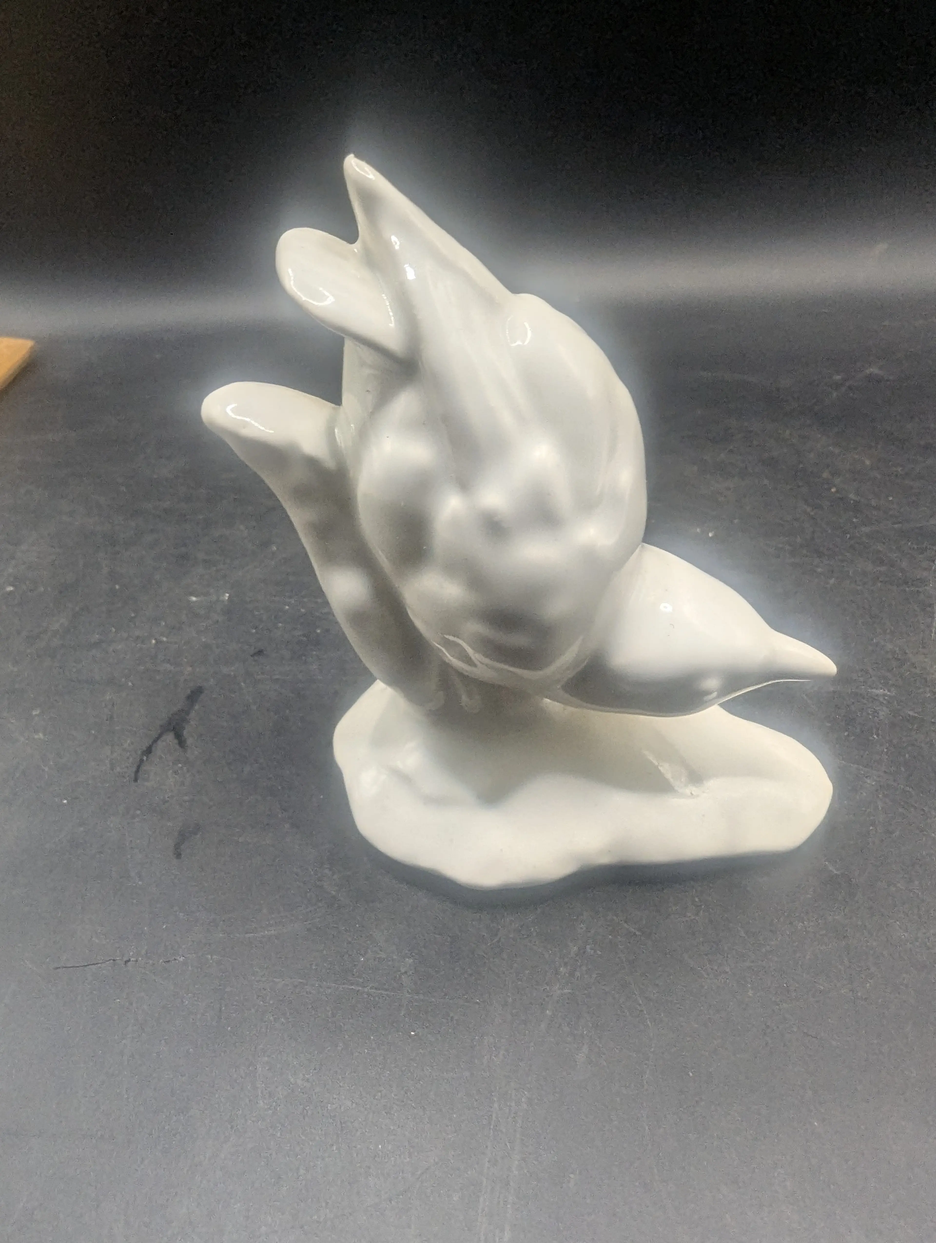 Image 2 of 7