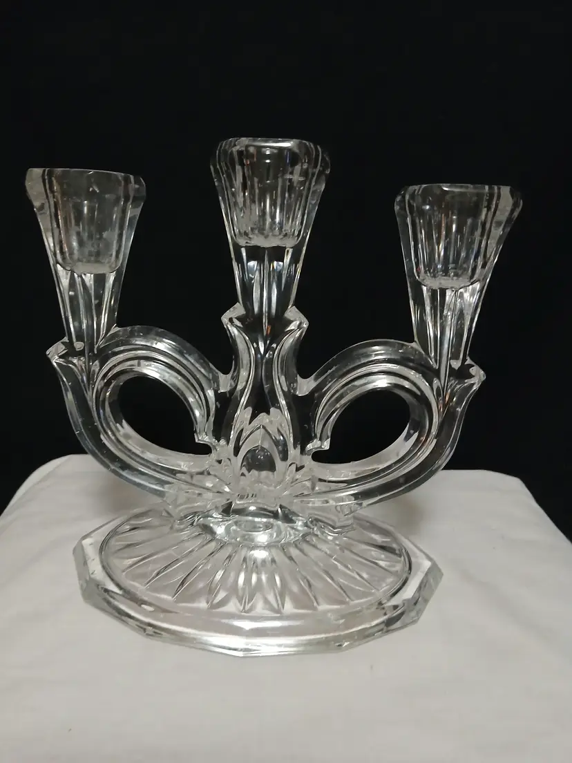 Elegant Triple Crystal Candle Holder