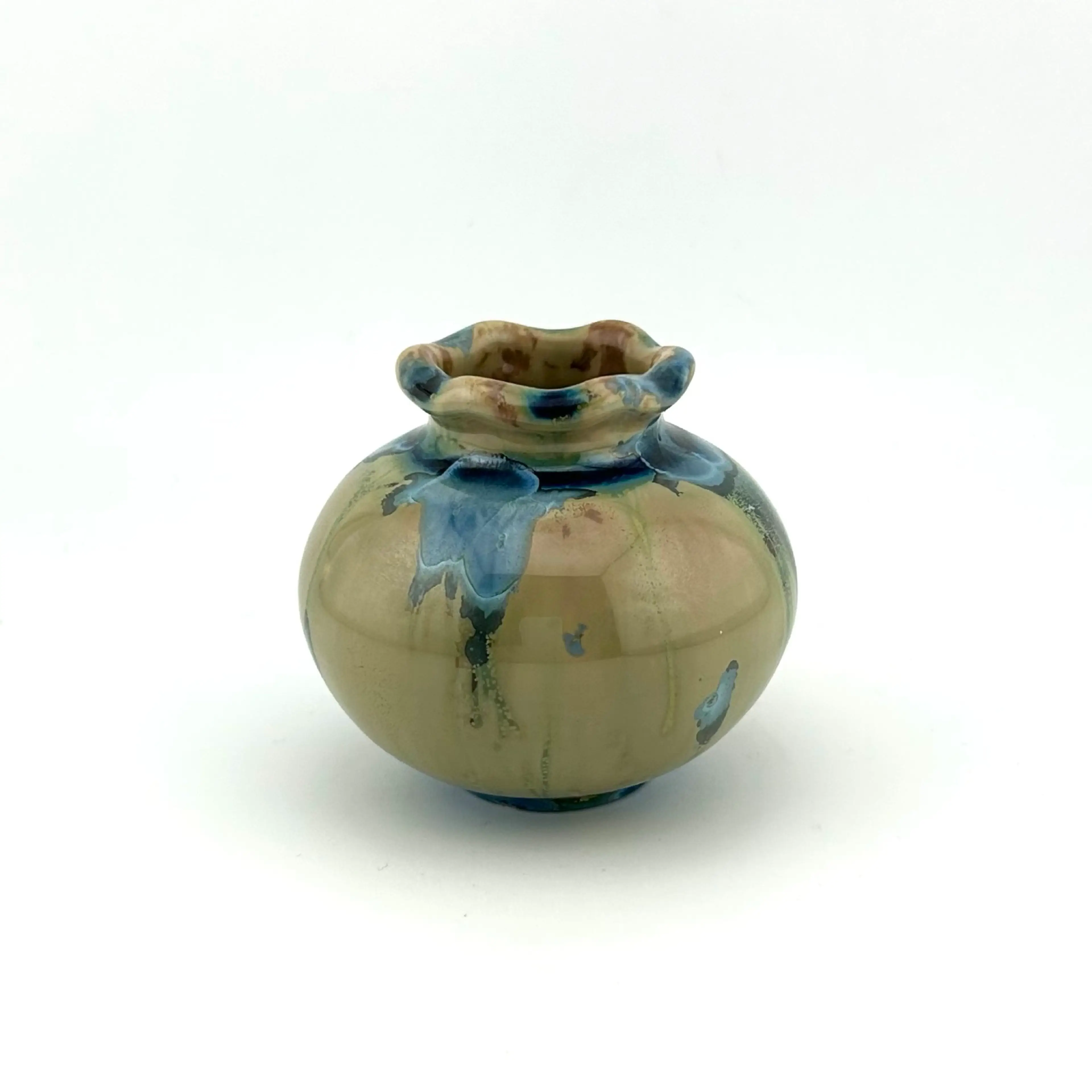 Image 4 of 8