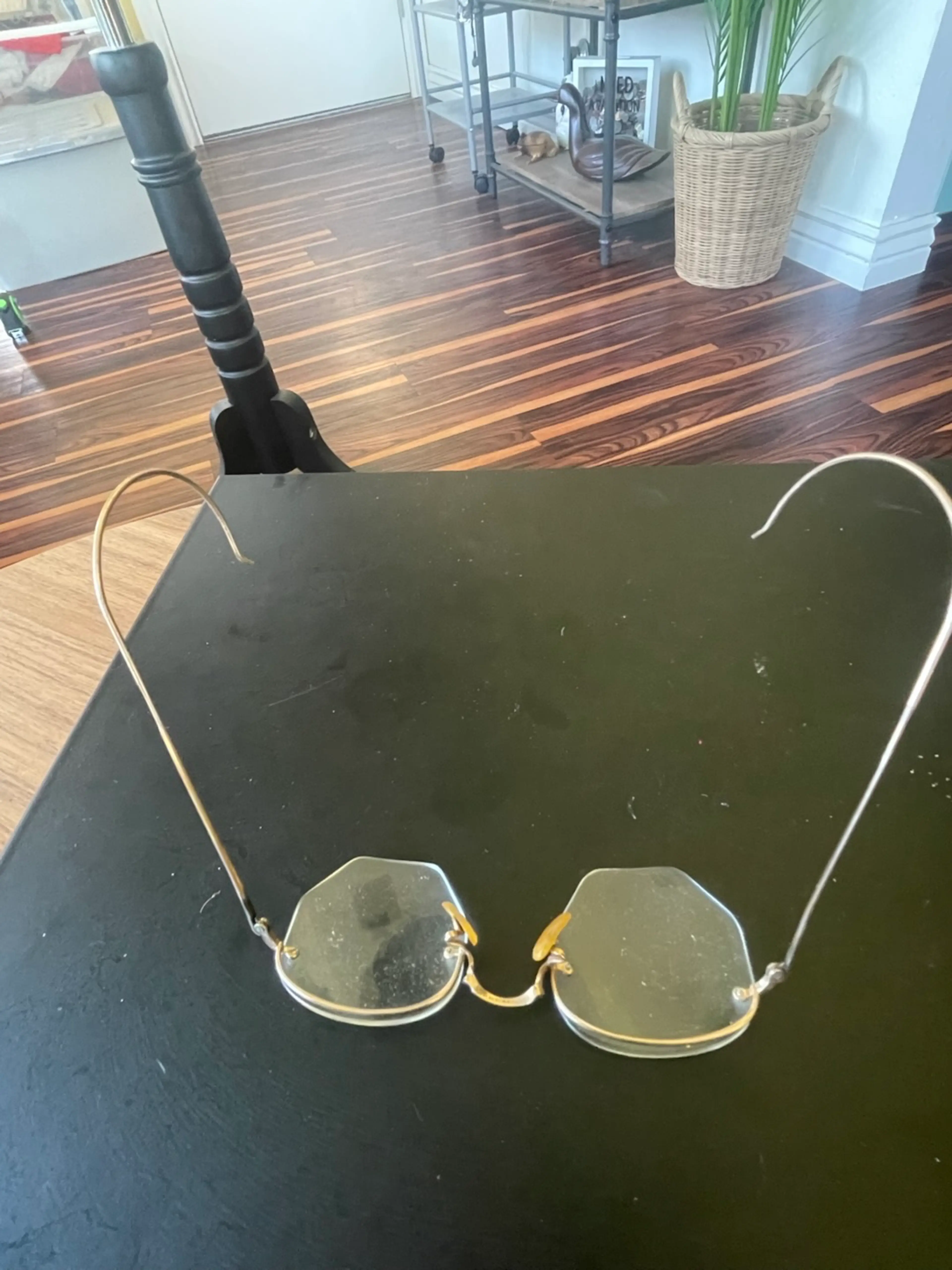 Image 4 of 7