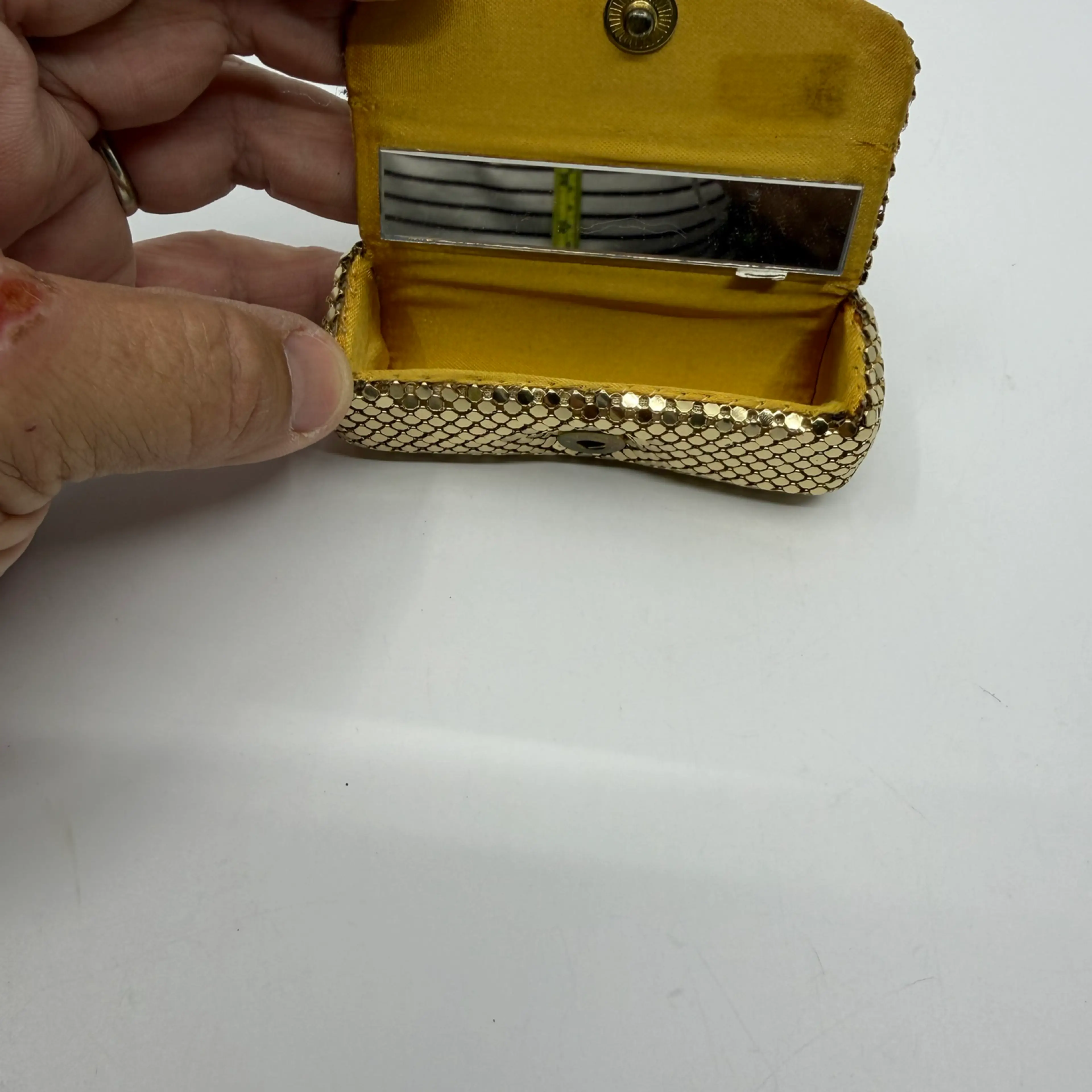 Image 4 of 4