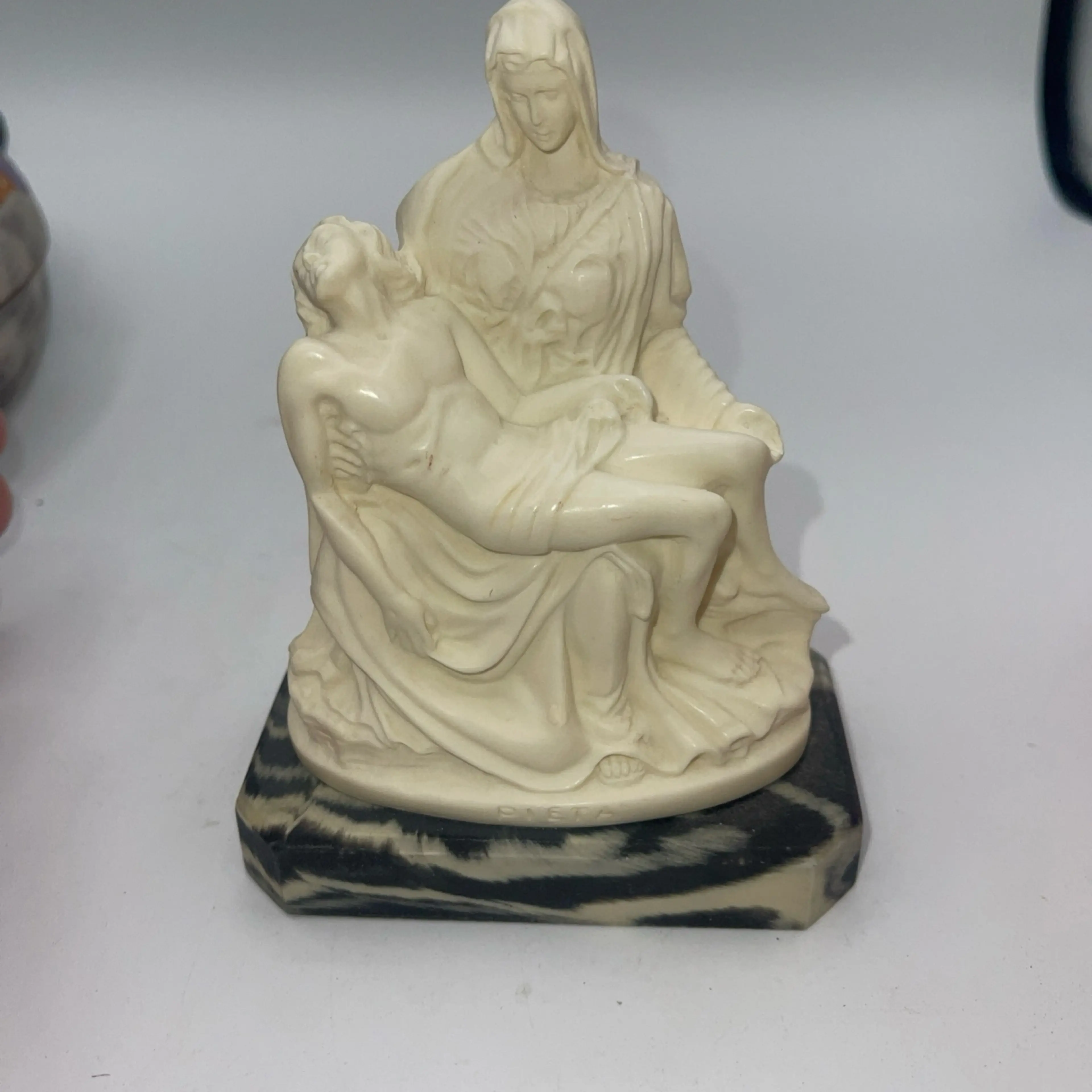 Image 2 of 7